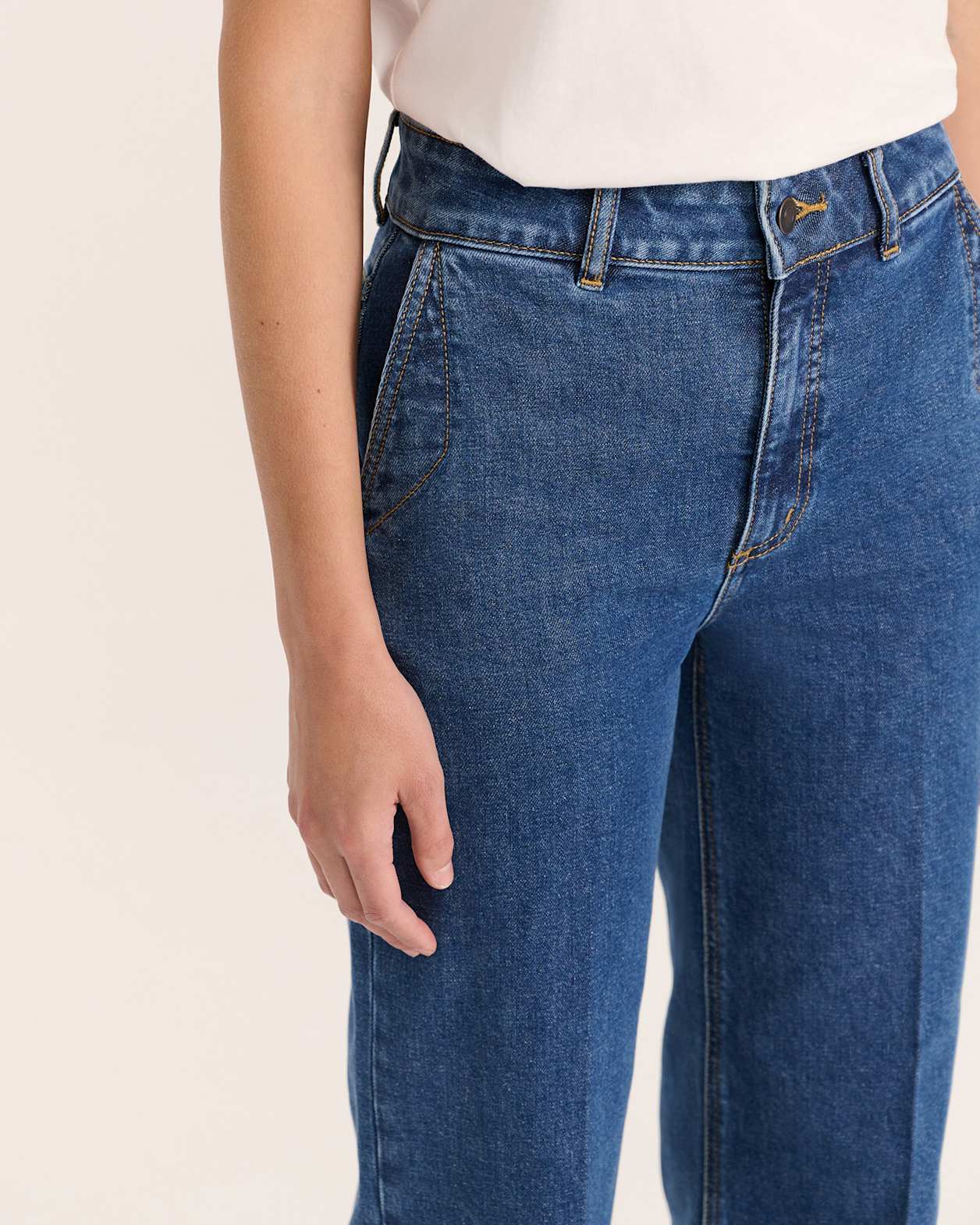 Ava Wide Leg Jean in MID BLUE