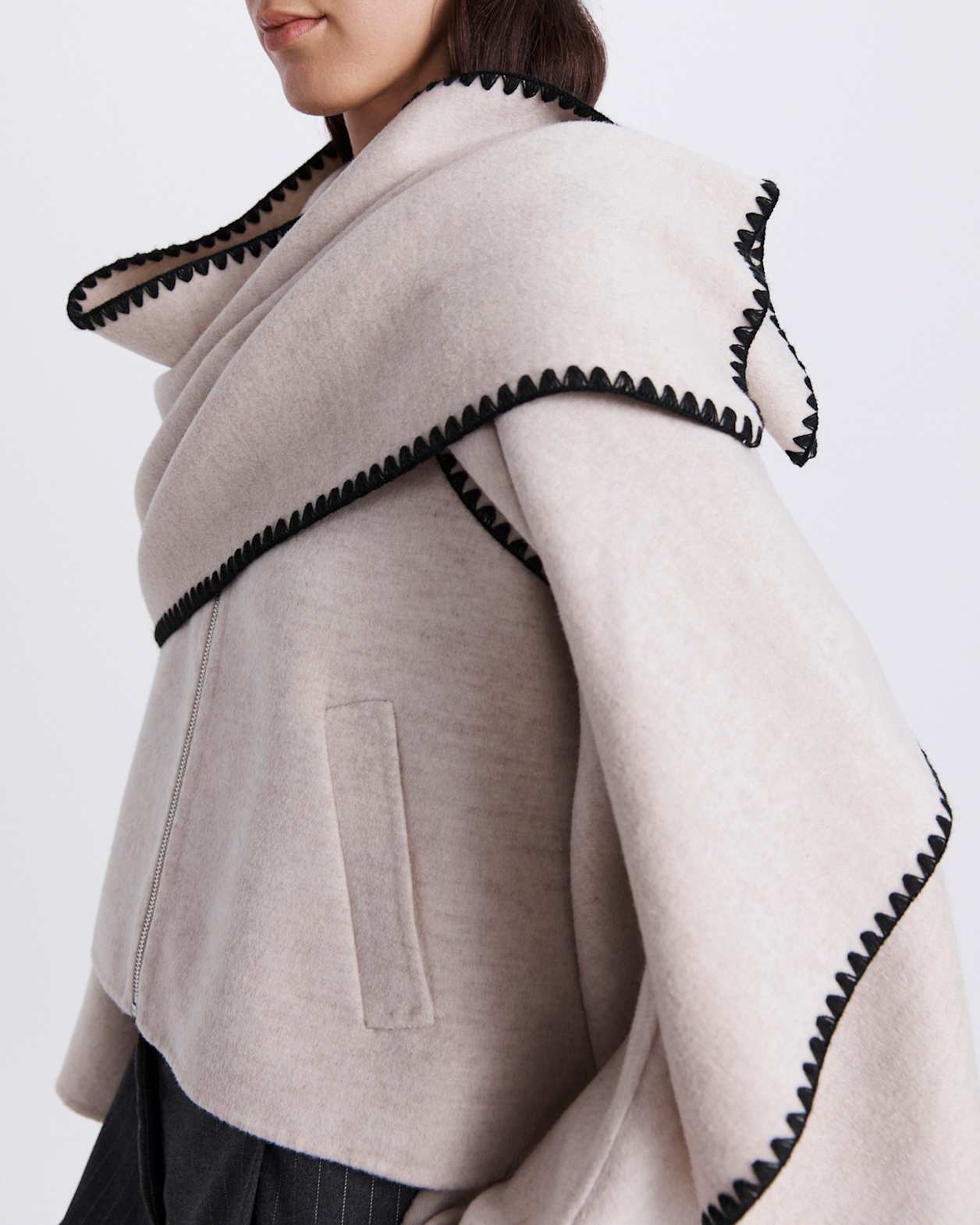 Kayla Contrast Stitch Scarf in OATMEAL/BLACK