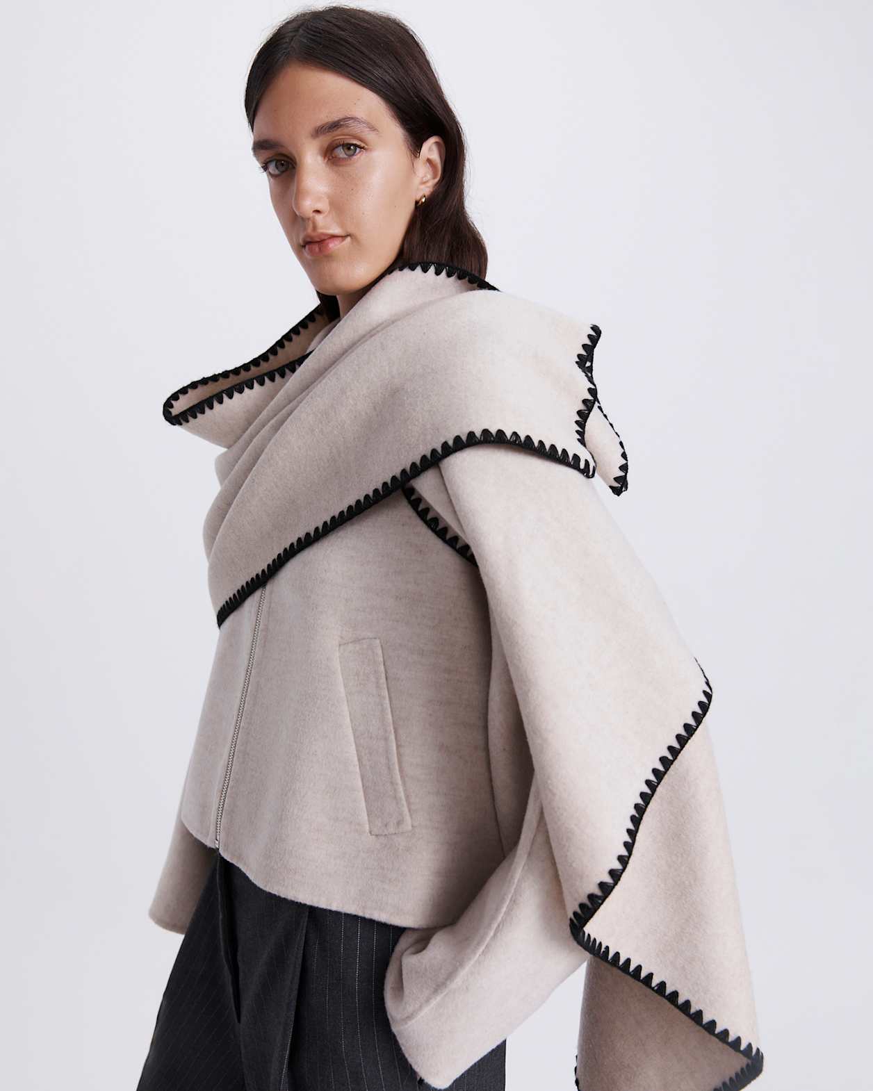 Kayla Contrast Stitch Scarf in OATMEAL/BLACK