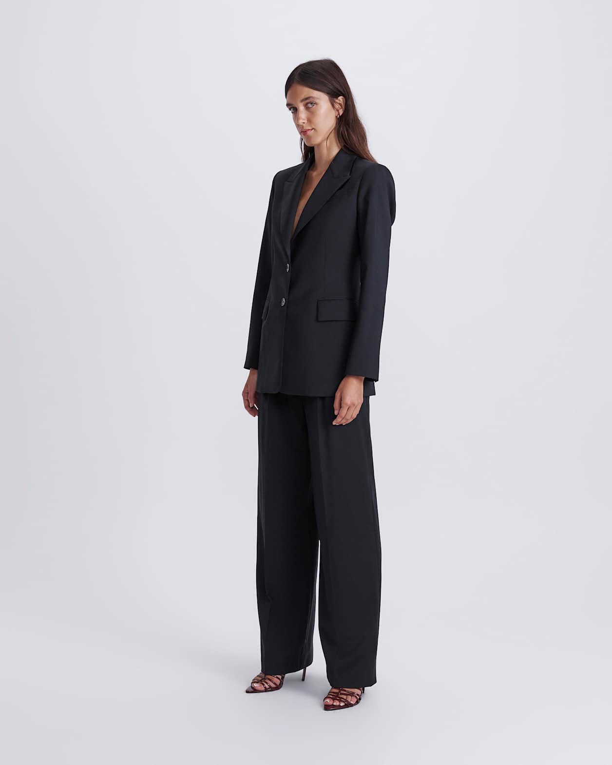 Suki Classic Wool Blazer in BLACK