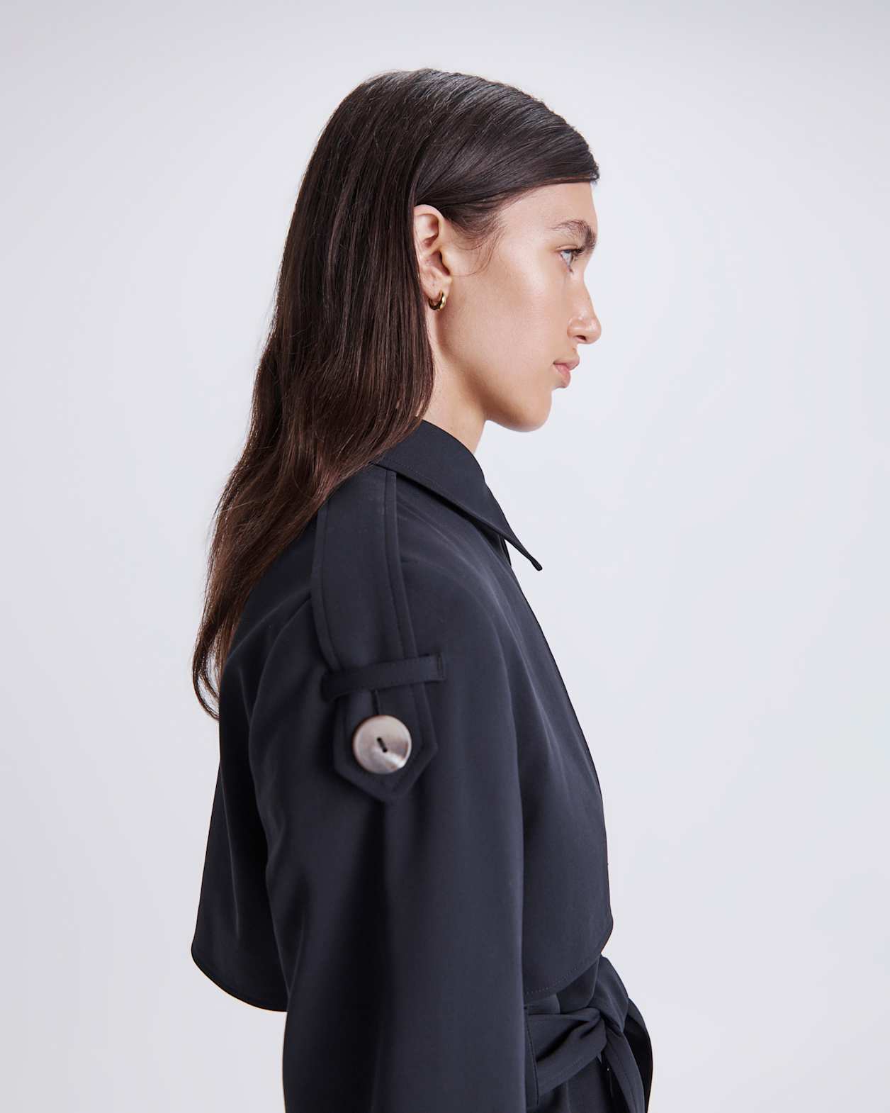 Tia Cropped Trench in BLACK