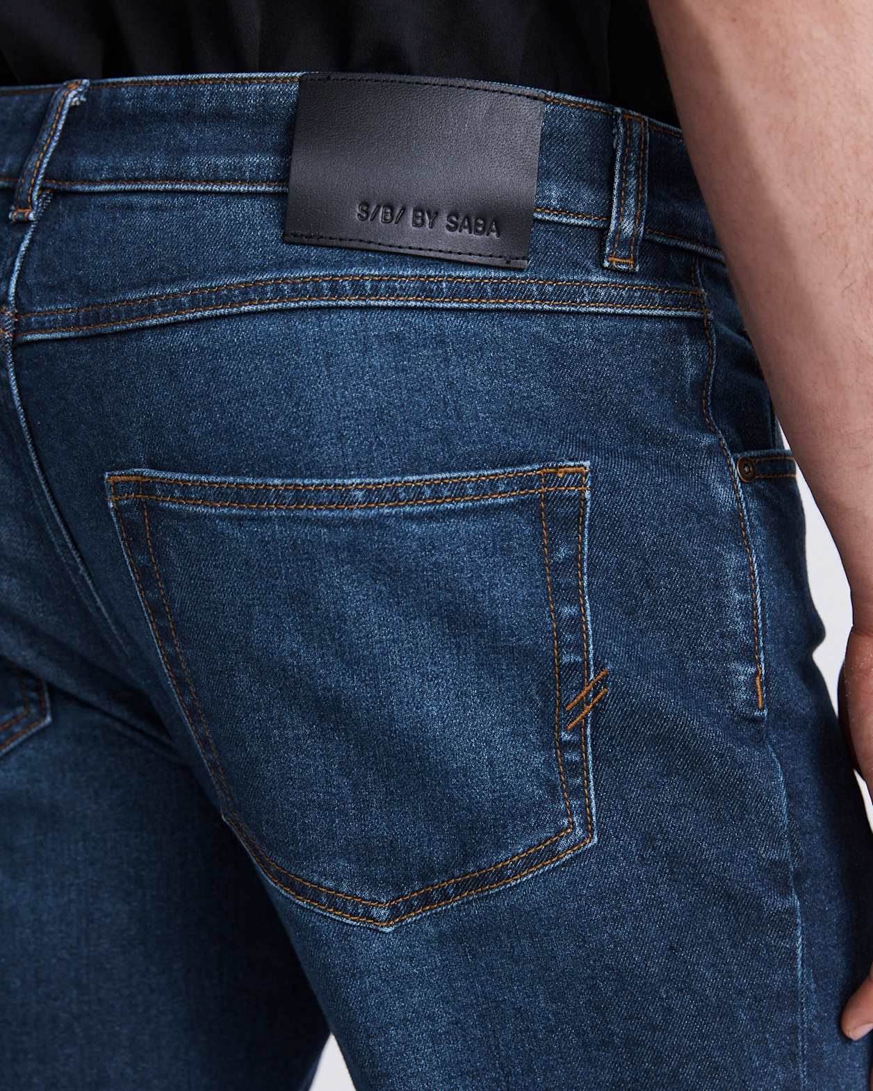 Fitzroy Slim Jean in DARK BLUE