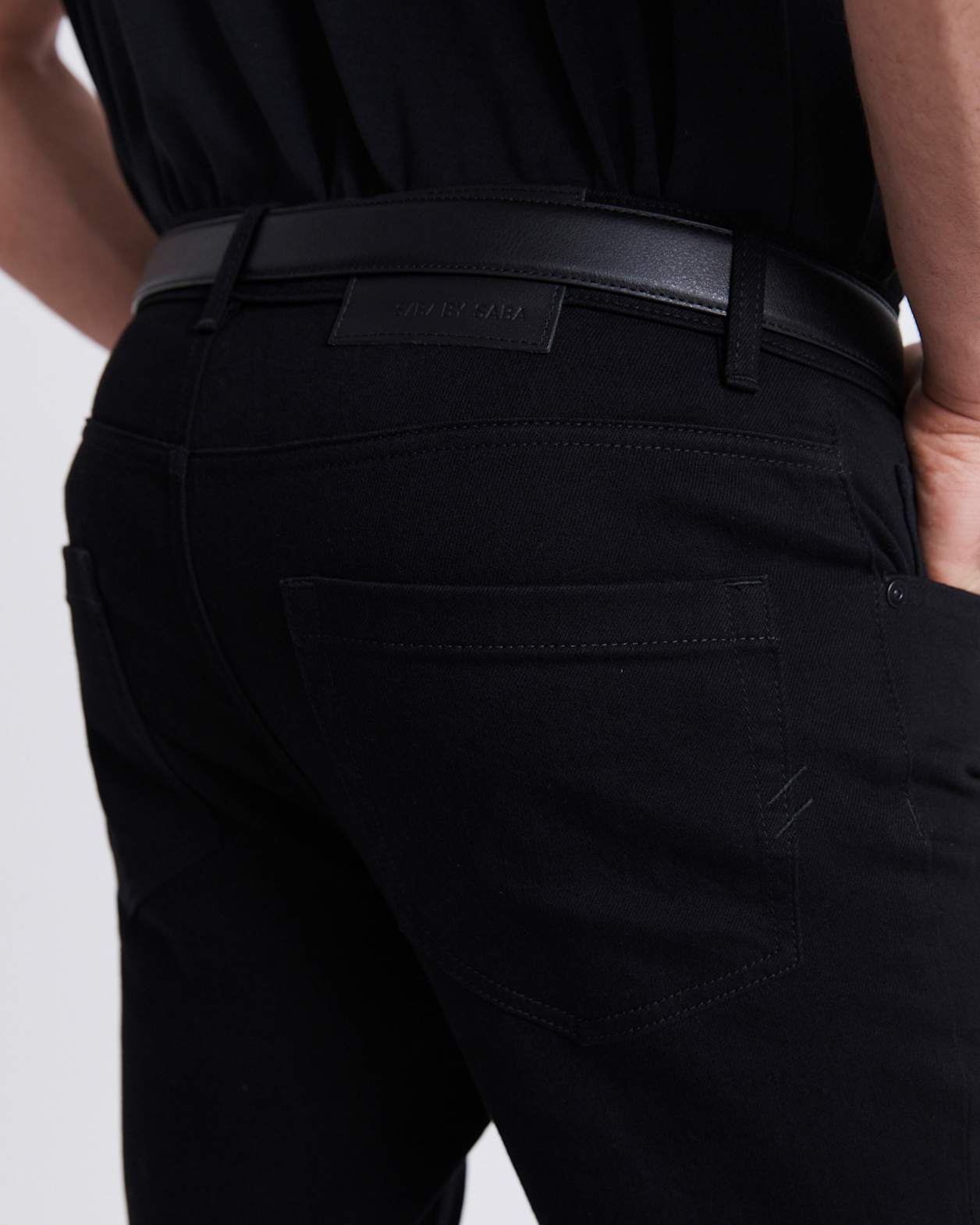 Riley Skinny Jean in BLACK