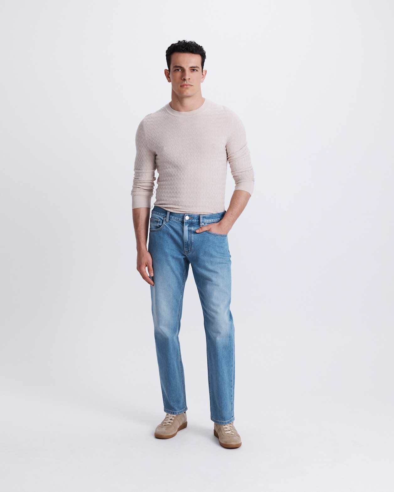 Cooper Straight Leg Jean in LIGHT WASH
