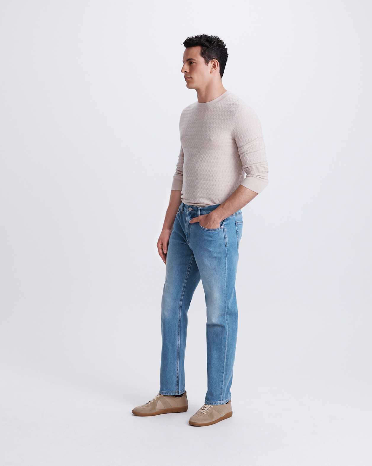 Cooper Straight Leg Jean in LIGHT WASH