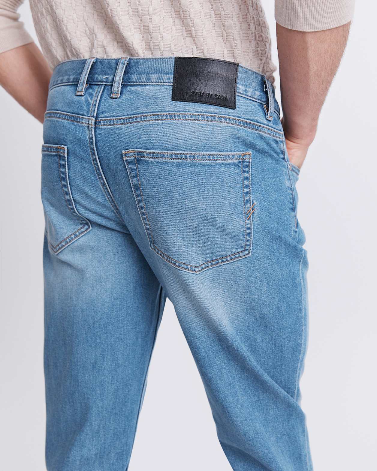 Cooper Straight Leg Jean in LIGHT WASH