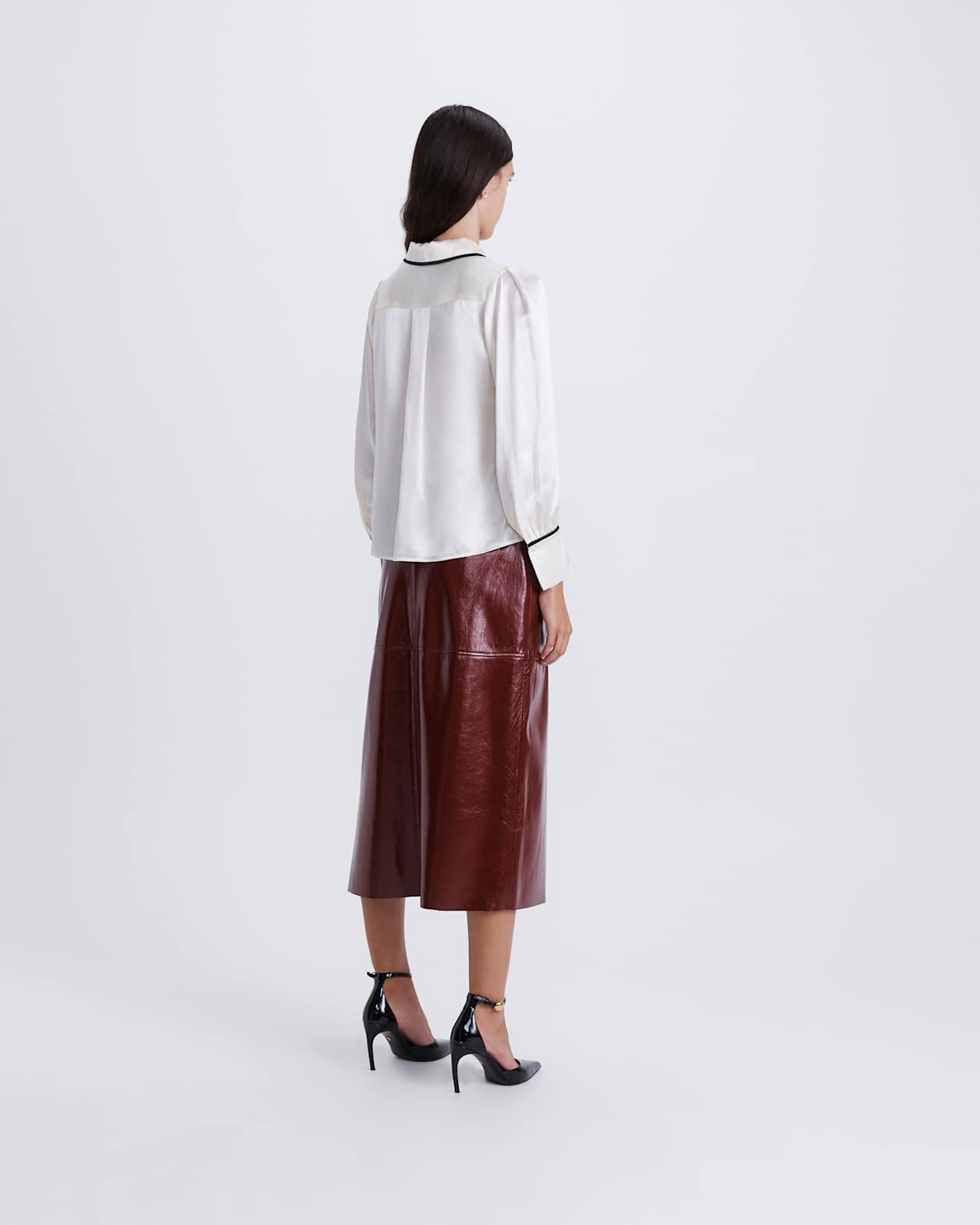Marie Silk Top in IVORY/BLACK