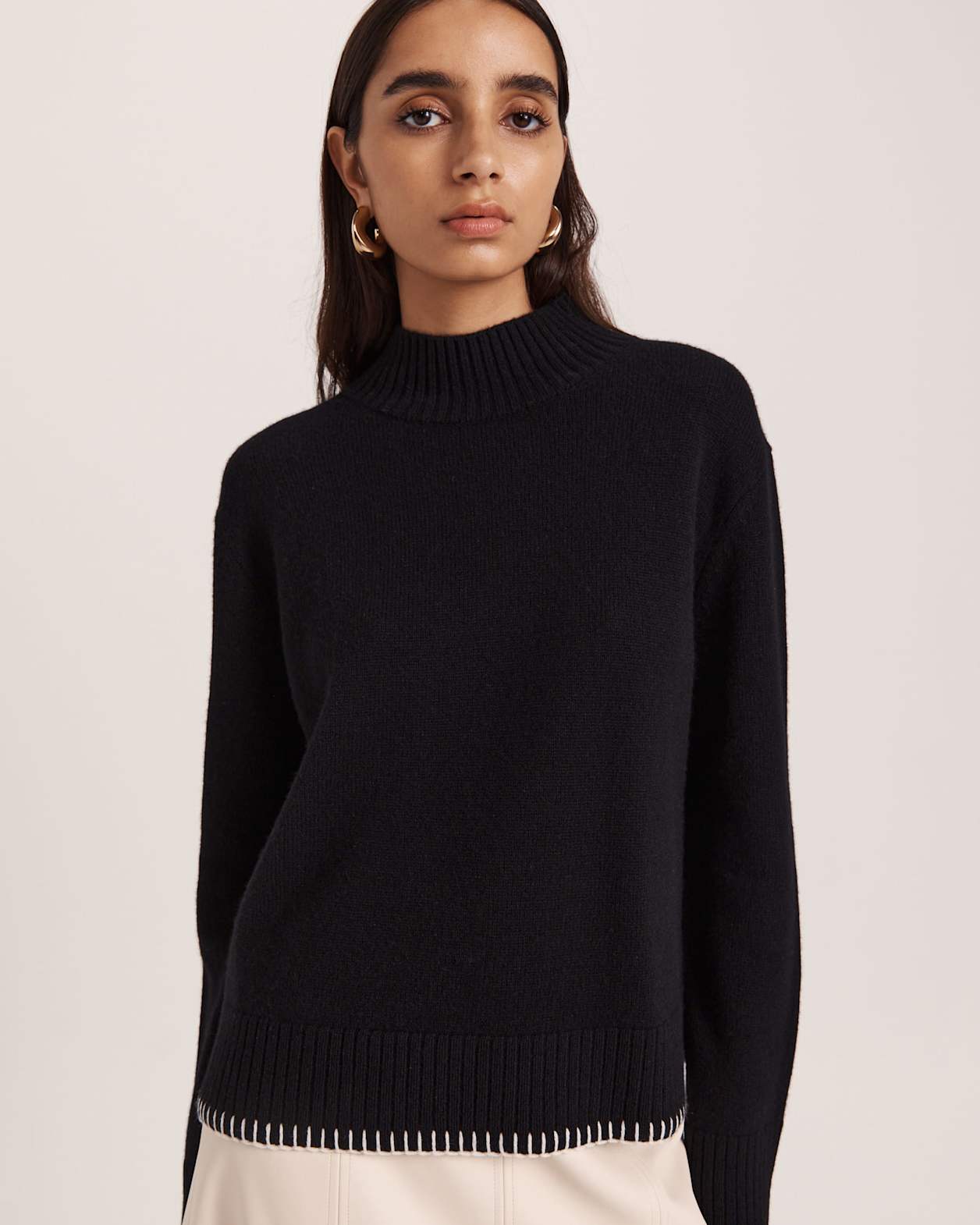 Claudia Stitched Edge Wool Sweater in BLACK/WHITE