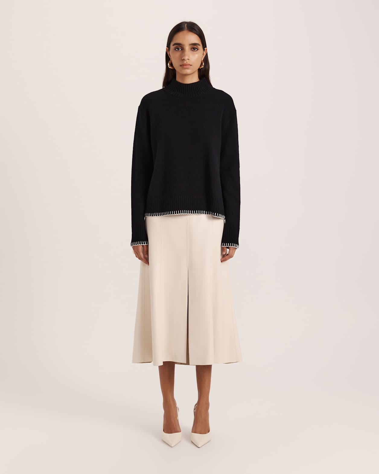 Claudia Stitched Edge Wool Sweater in BLACK/WHITE