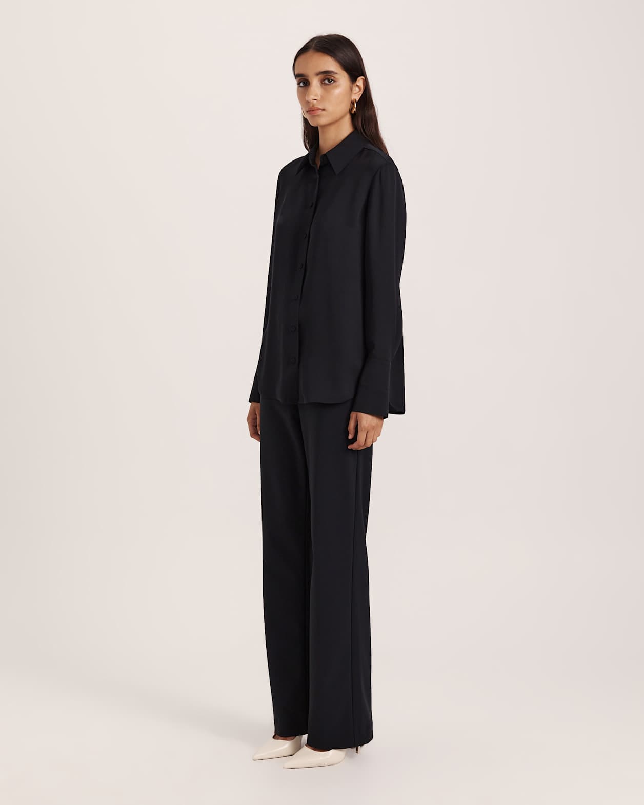 Sam Silk Classic Shirt in BLACK