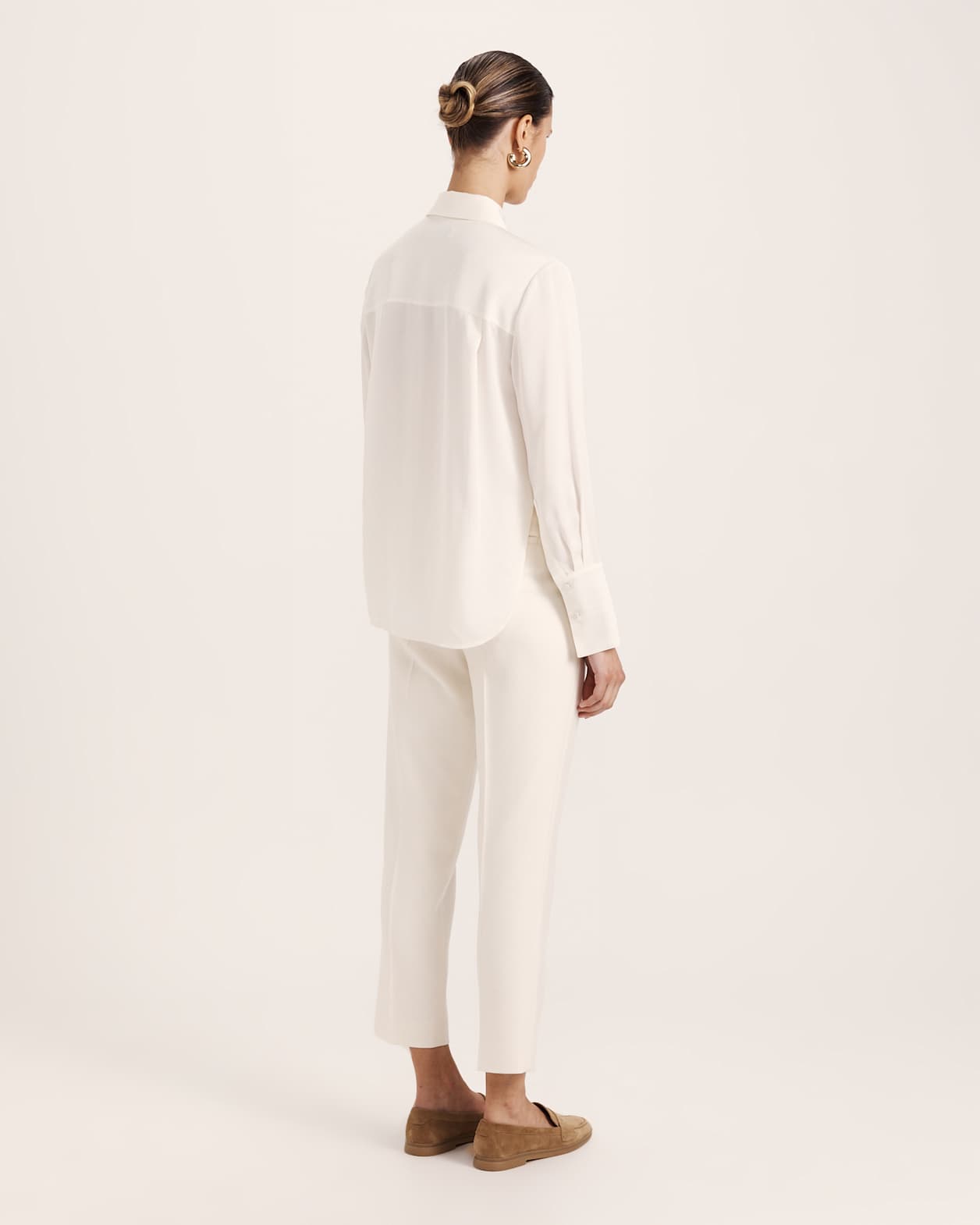 Sam Silk Classic Shirt in OFF WHITE