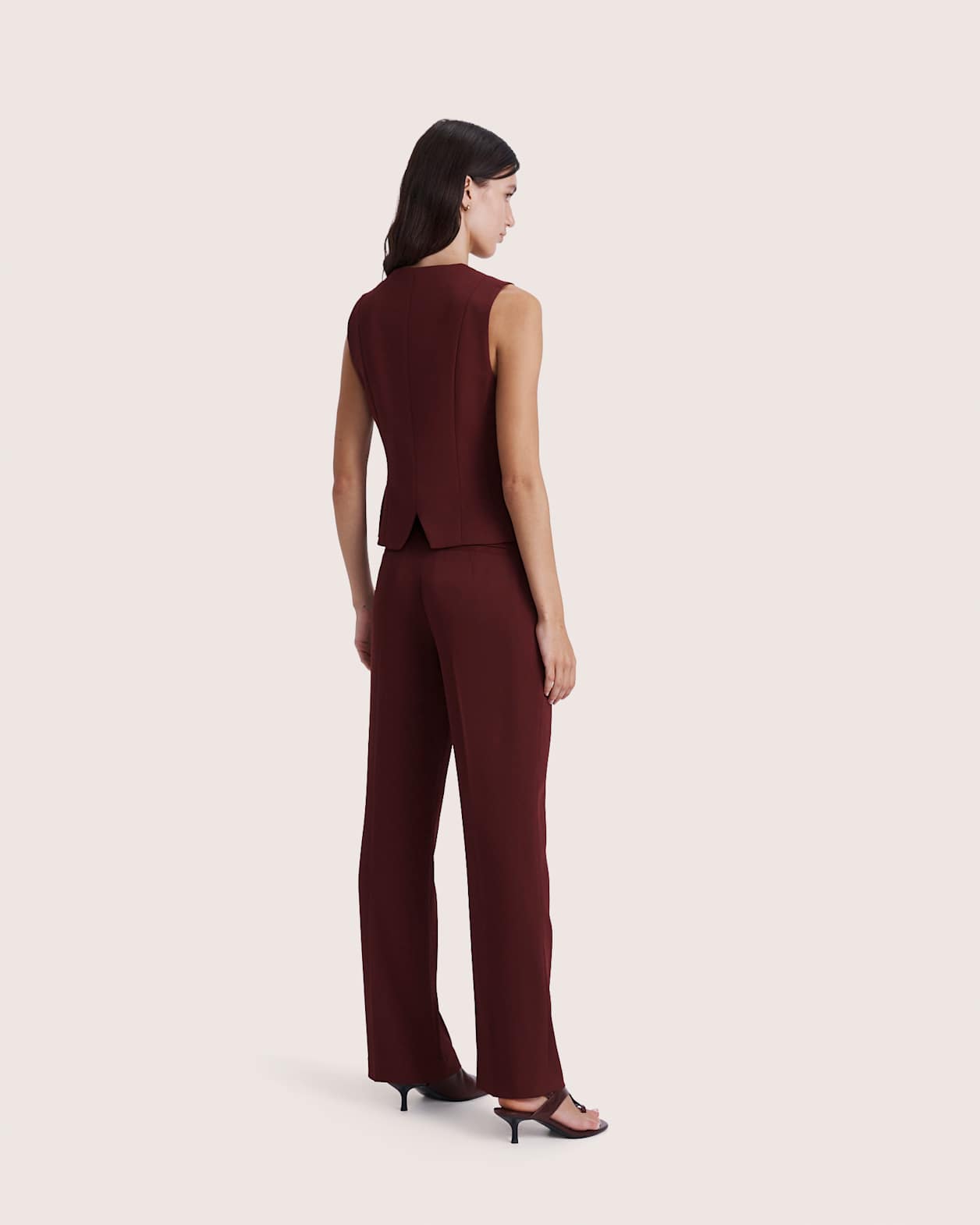 Dharma Vest in BERRY