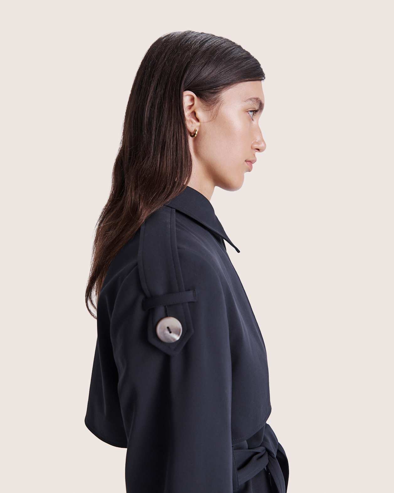 Tia Cropped Trench in BLACK