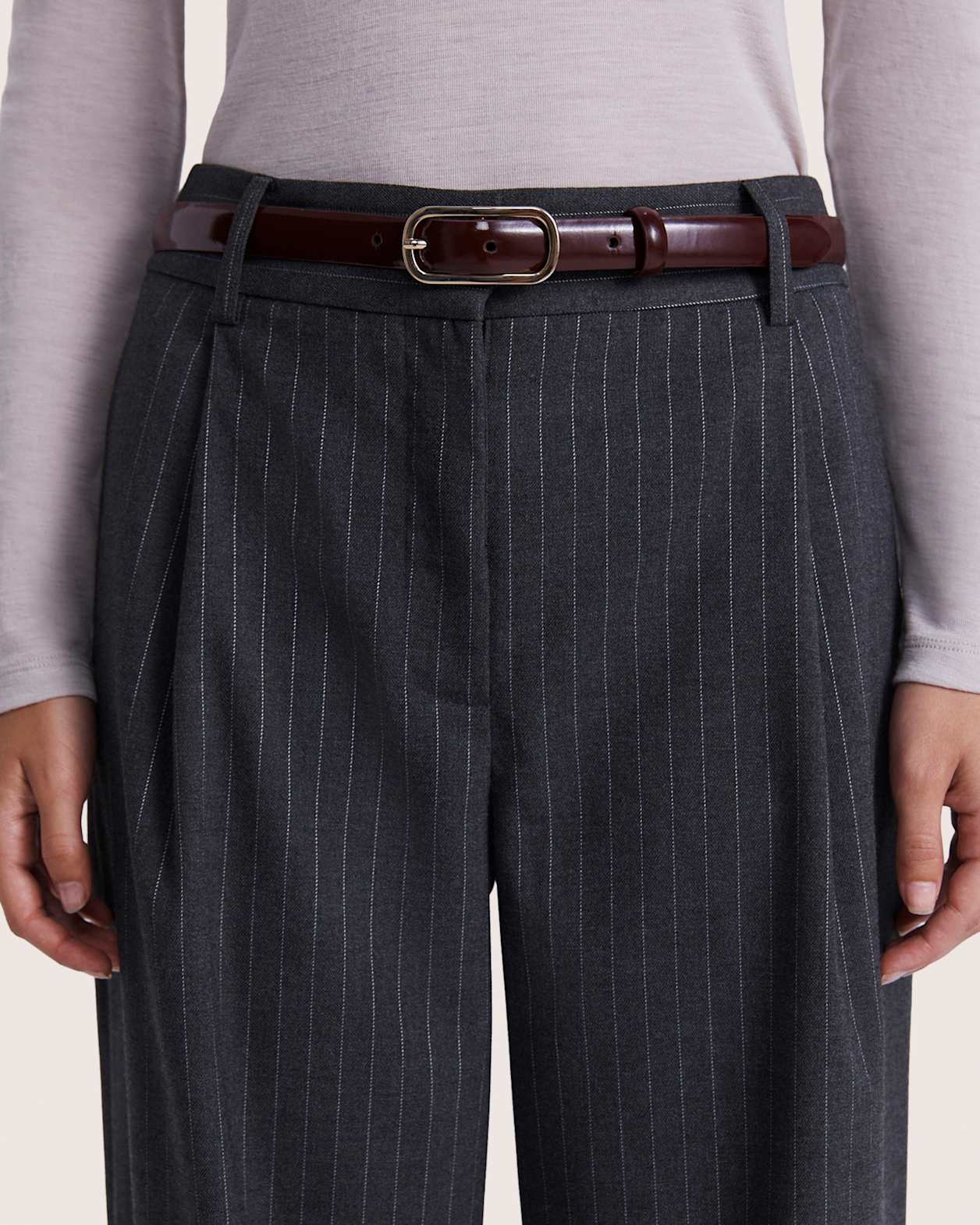 Patent Essential Belt in BERRY