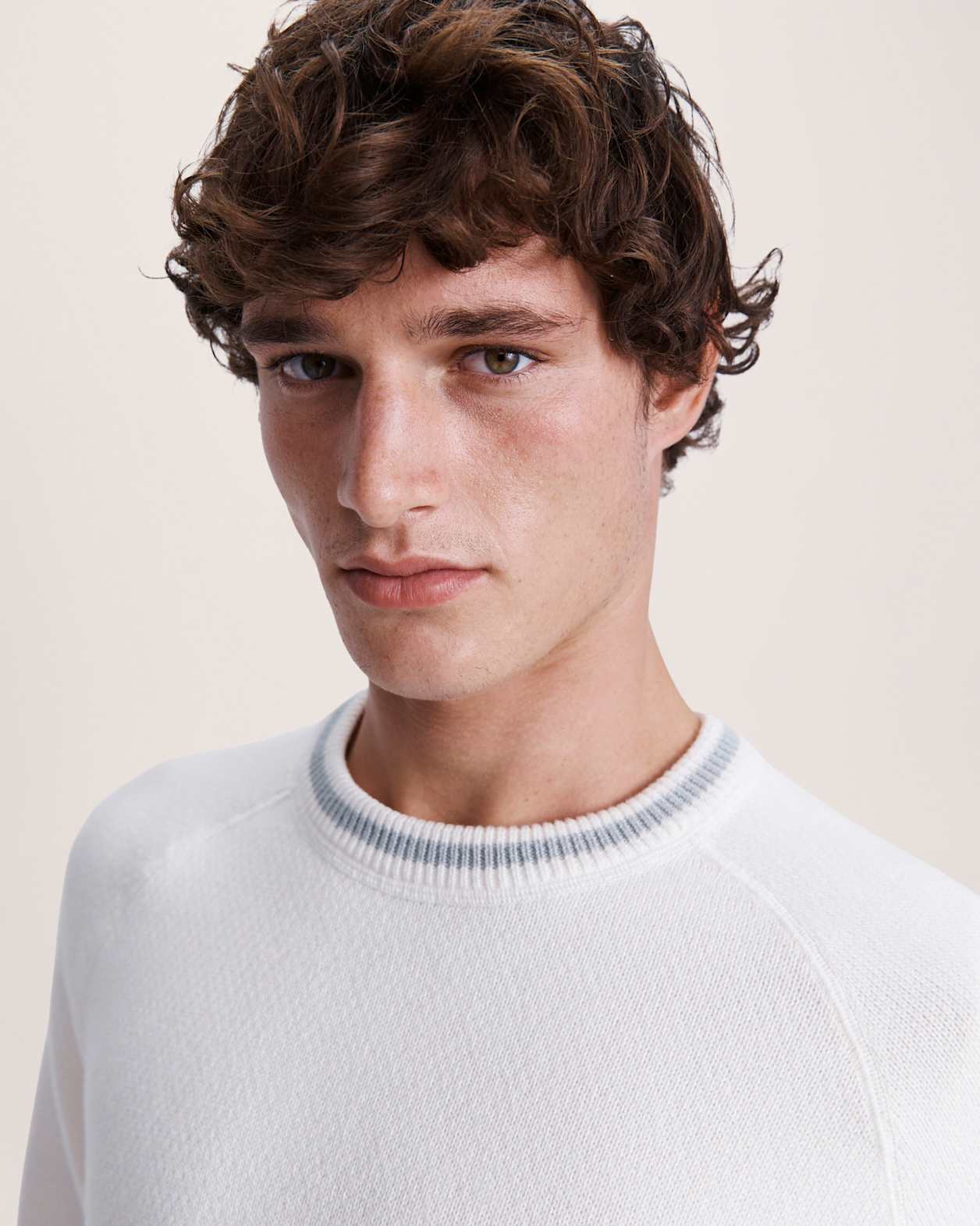 Soren Cotton Cashmere Crew in OFF WHITE