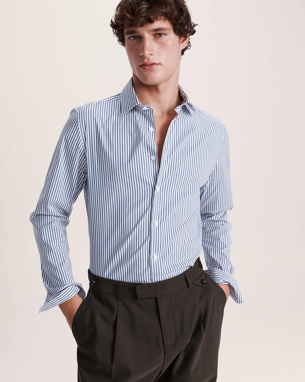 Calvin Long Sleeve Slim Stripe Shirt in NAVY/WHITE