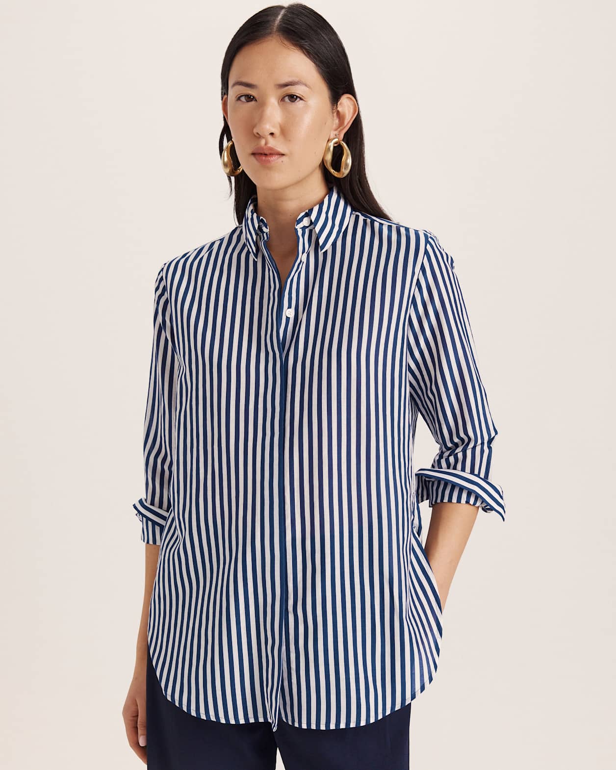 Cora Silk Cotton Boyfriend Shirt in White/Navy