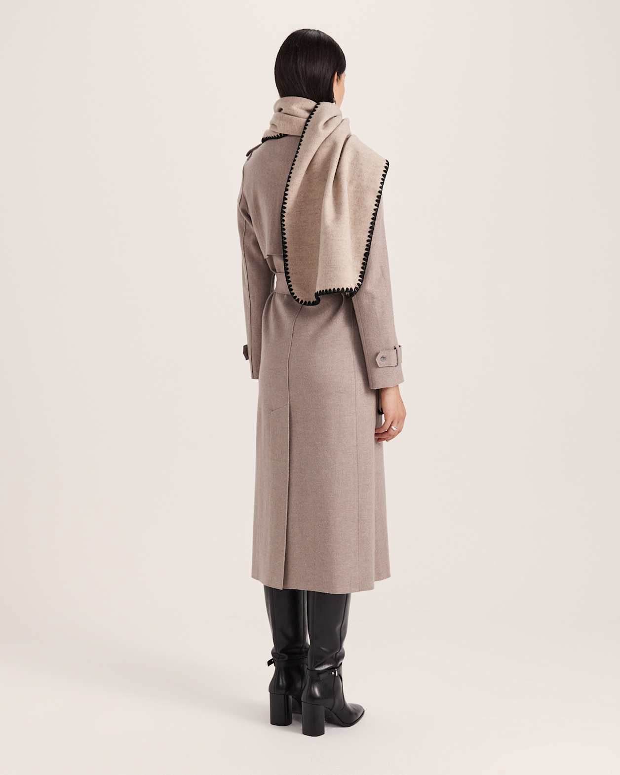 Kayla Contrast Stitch Scarf in WHEAT
