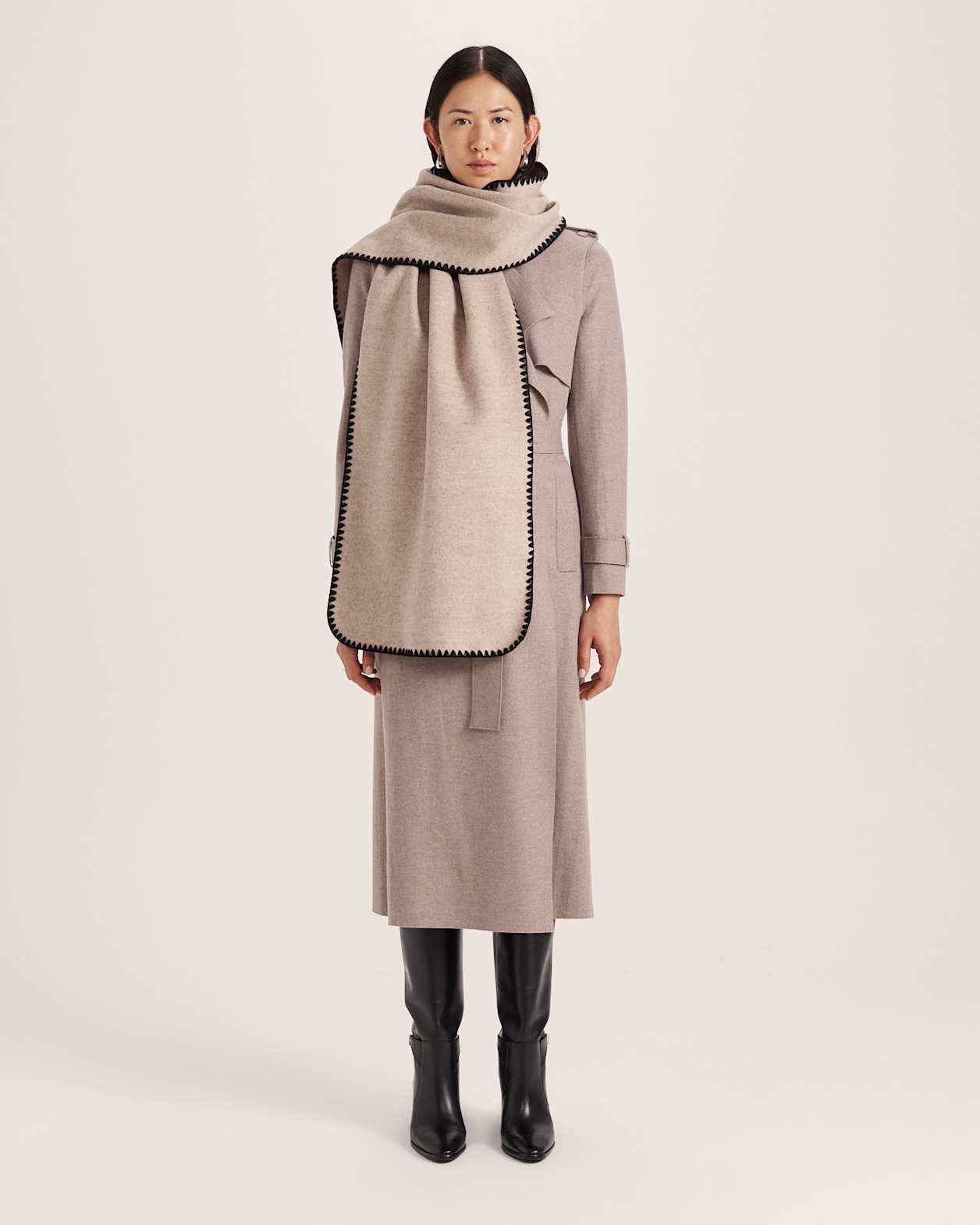 Kayla Contrast Stitch Scarf in WHEAT