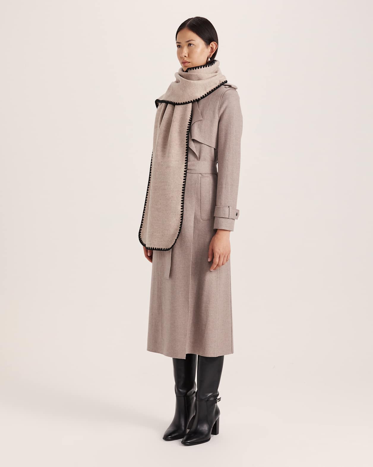 Kayla Contrast Stitch Scarf in WHEAT