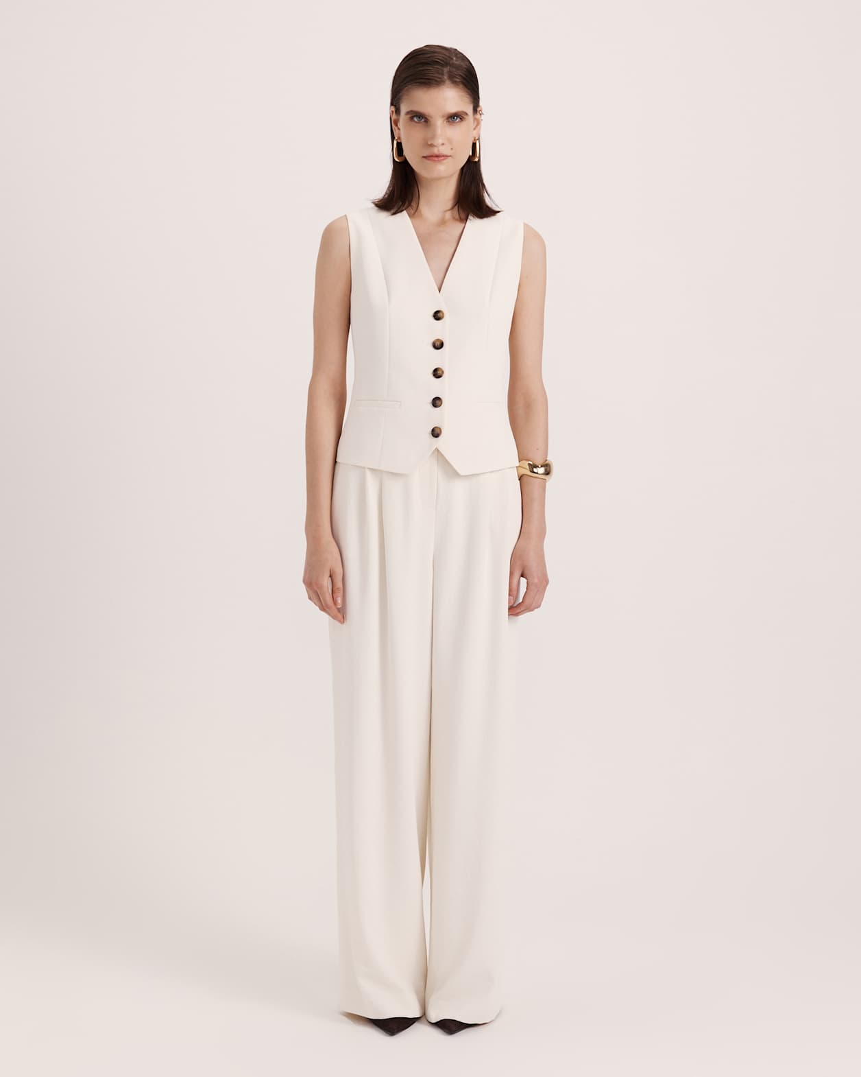 Dharma Vest in MILK