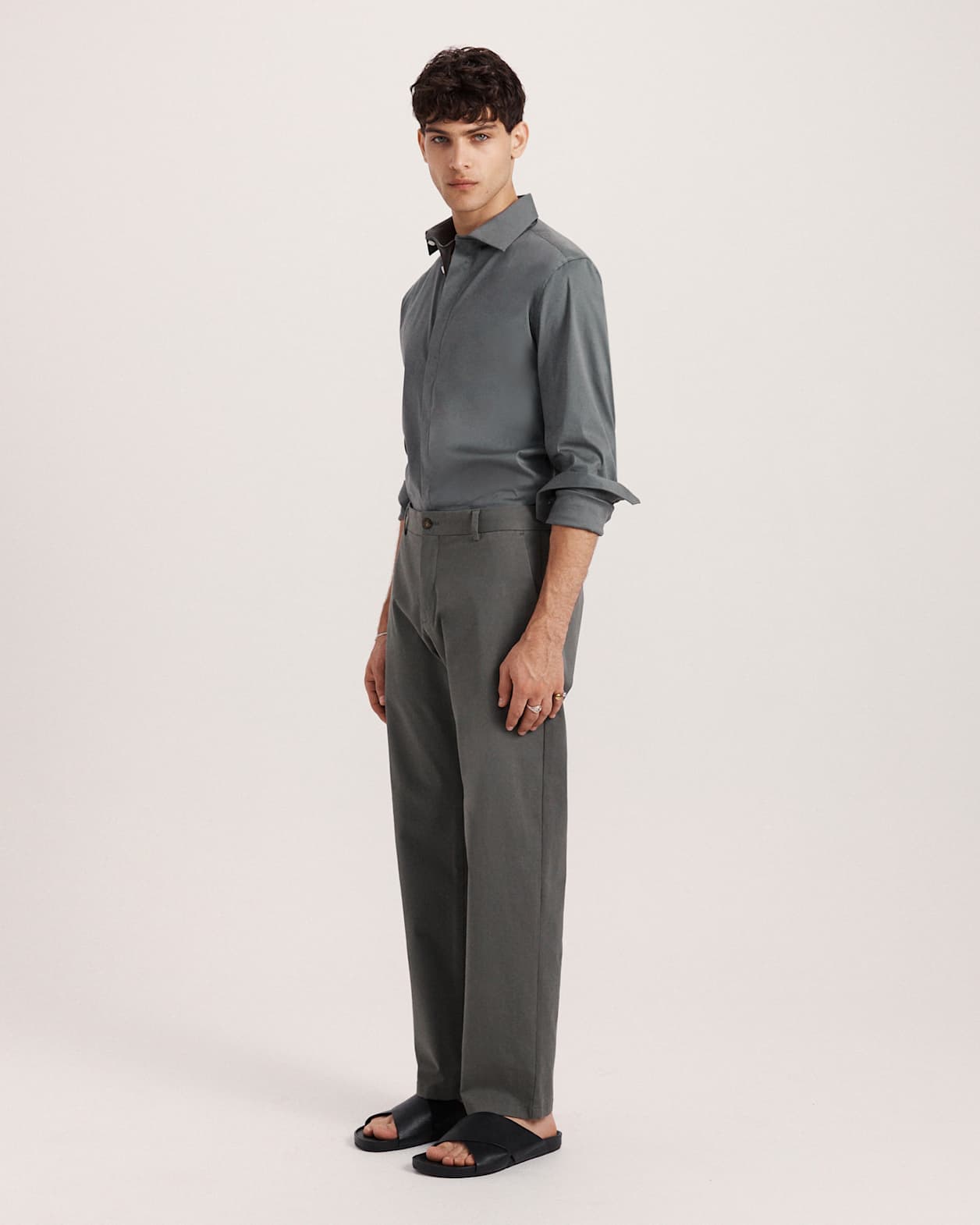 Mills Cotton Straight Leg Chino in DARK GREEN