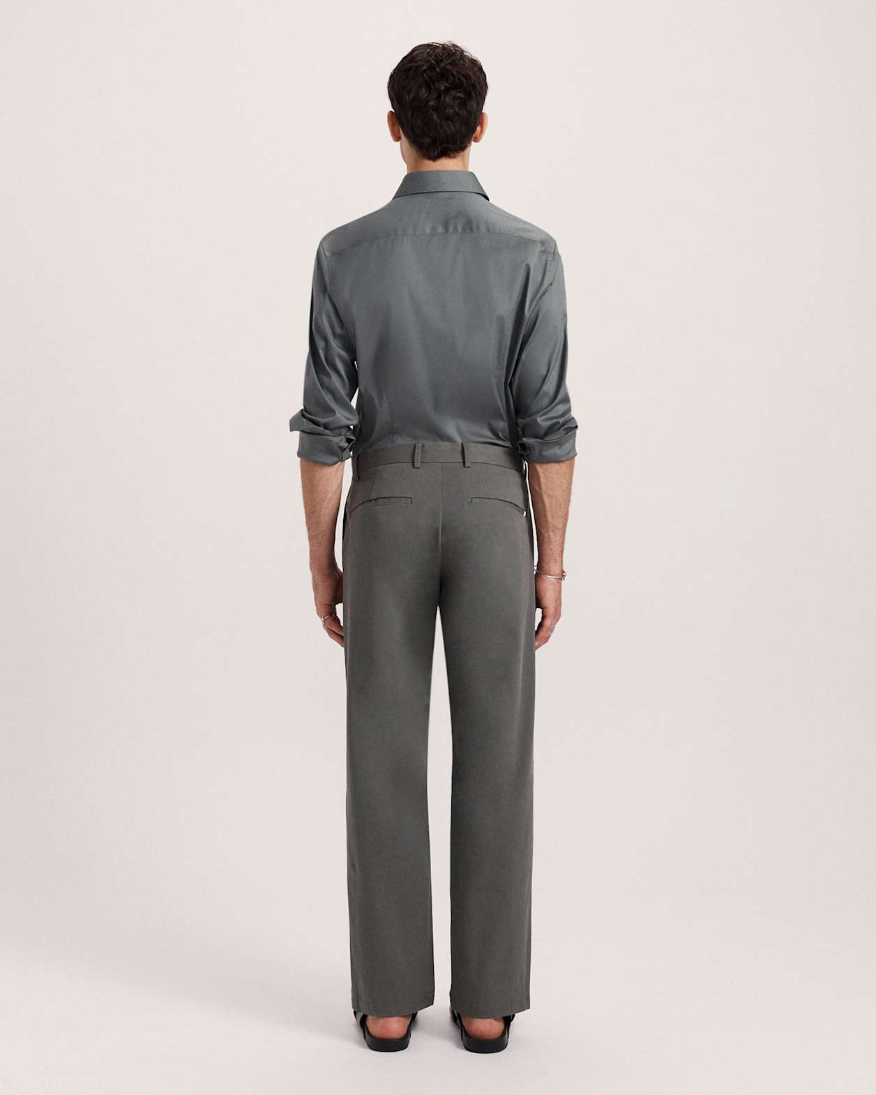Mills Cotton Straight Leg Chino in DARK GREEN