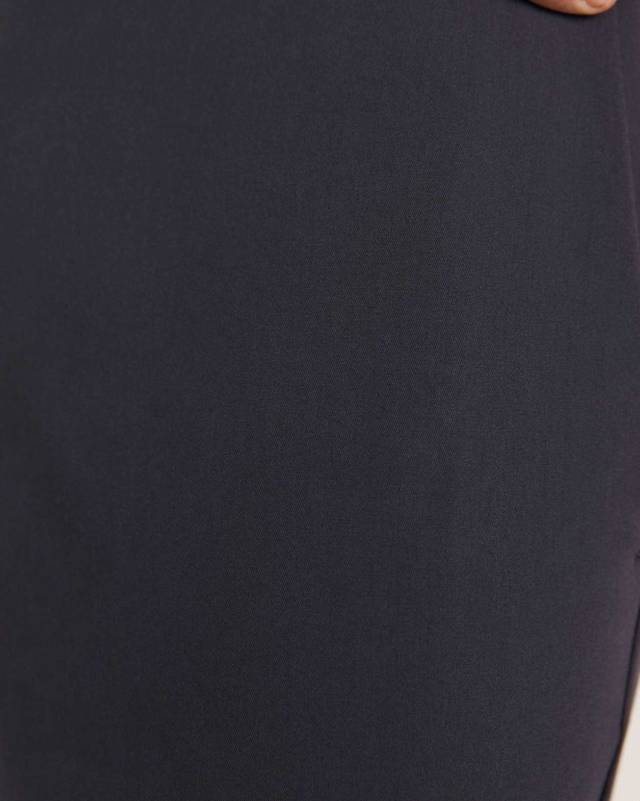 Judd Regular Chino in GRAPHITE