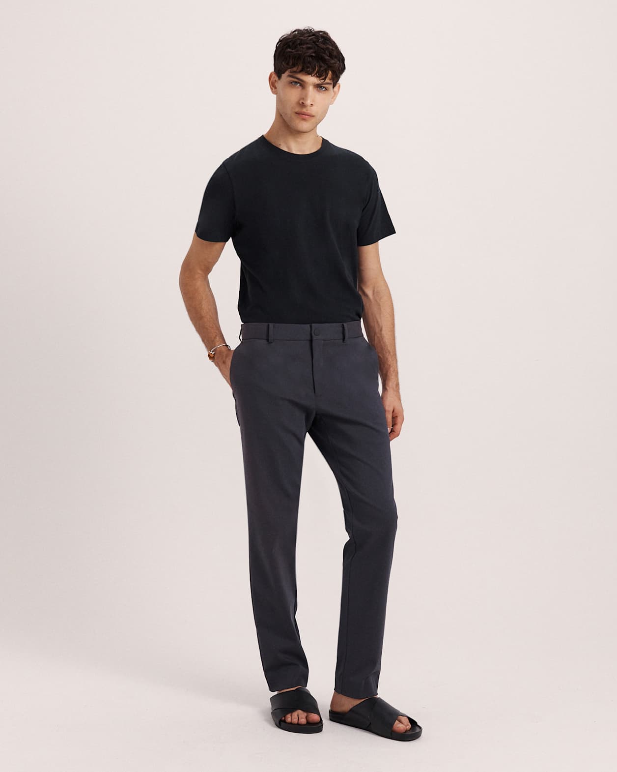 Judd Regular Chino in GRAPHITE