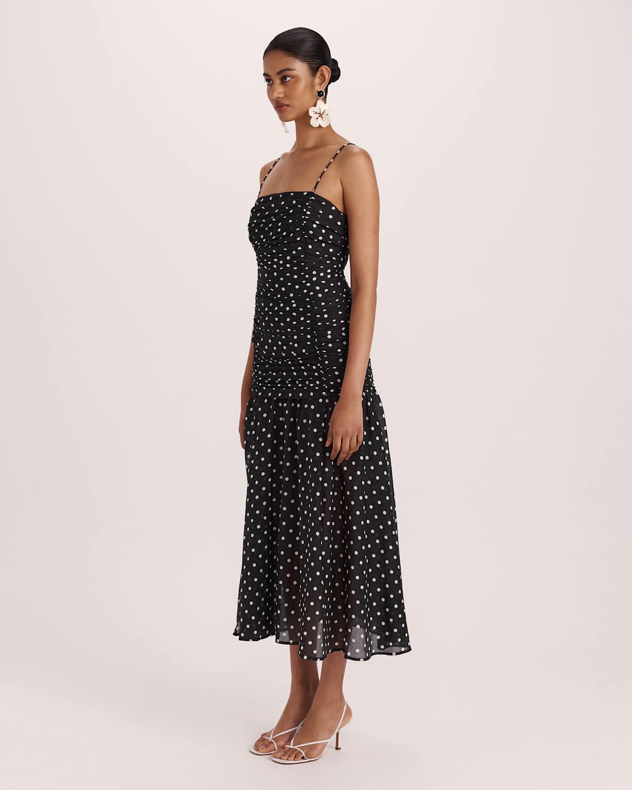 Tilda Rouched Midi Dress in BLACK/IVORY