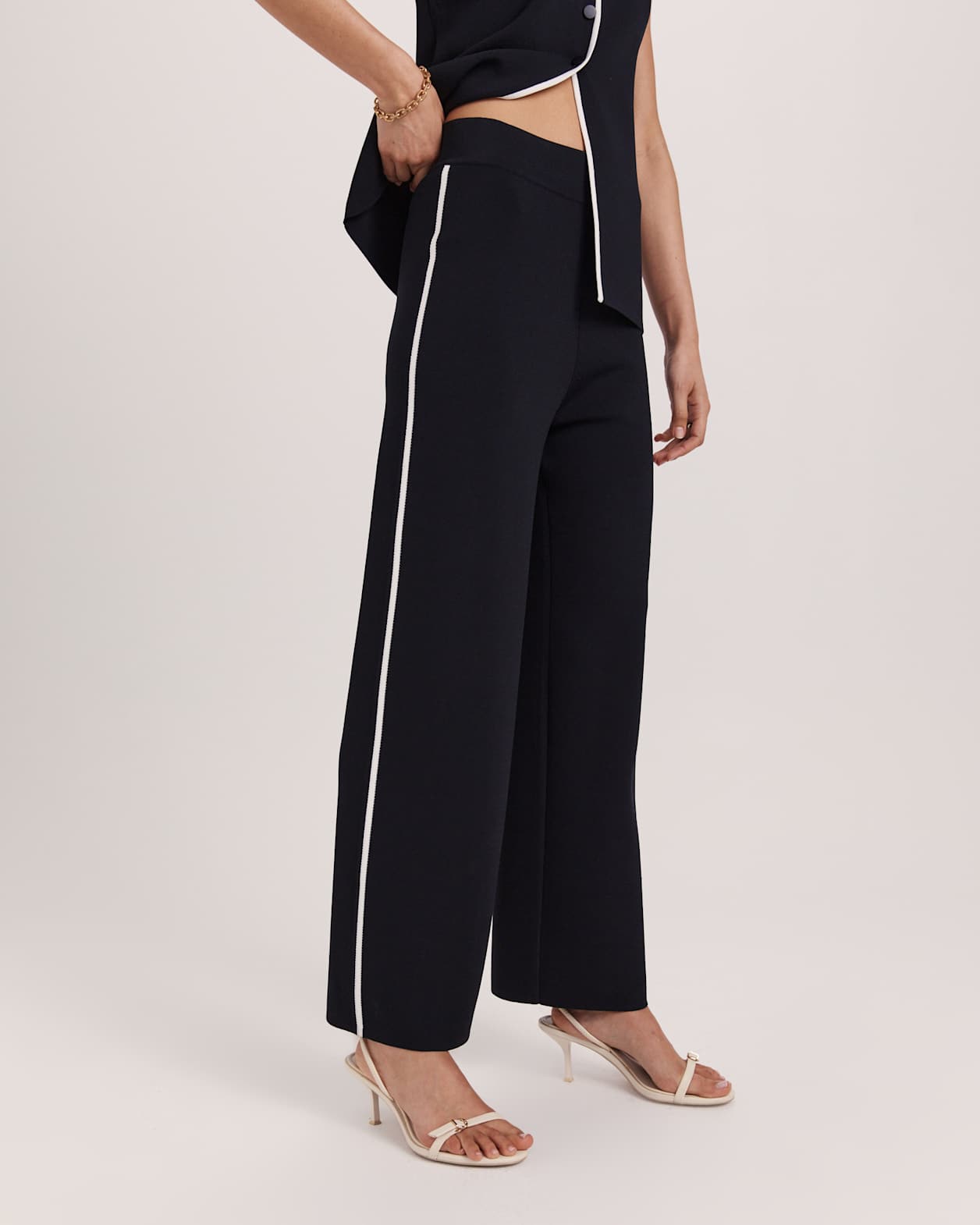 Mia Milano Knit Contrast Tip Pant in BLACK