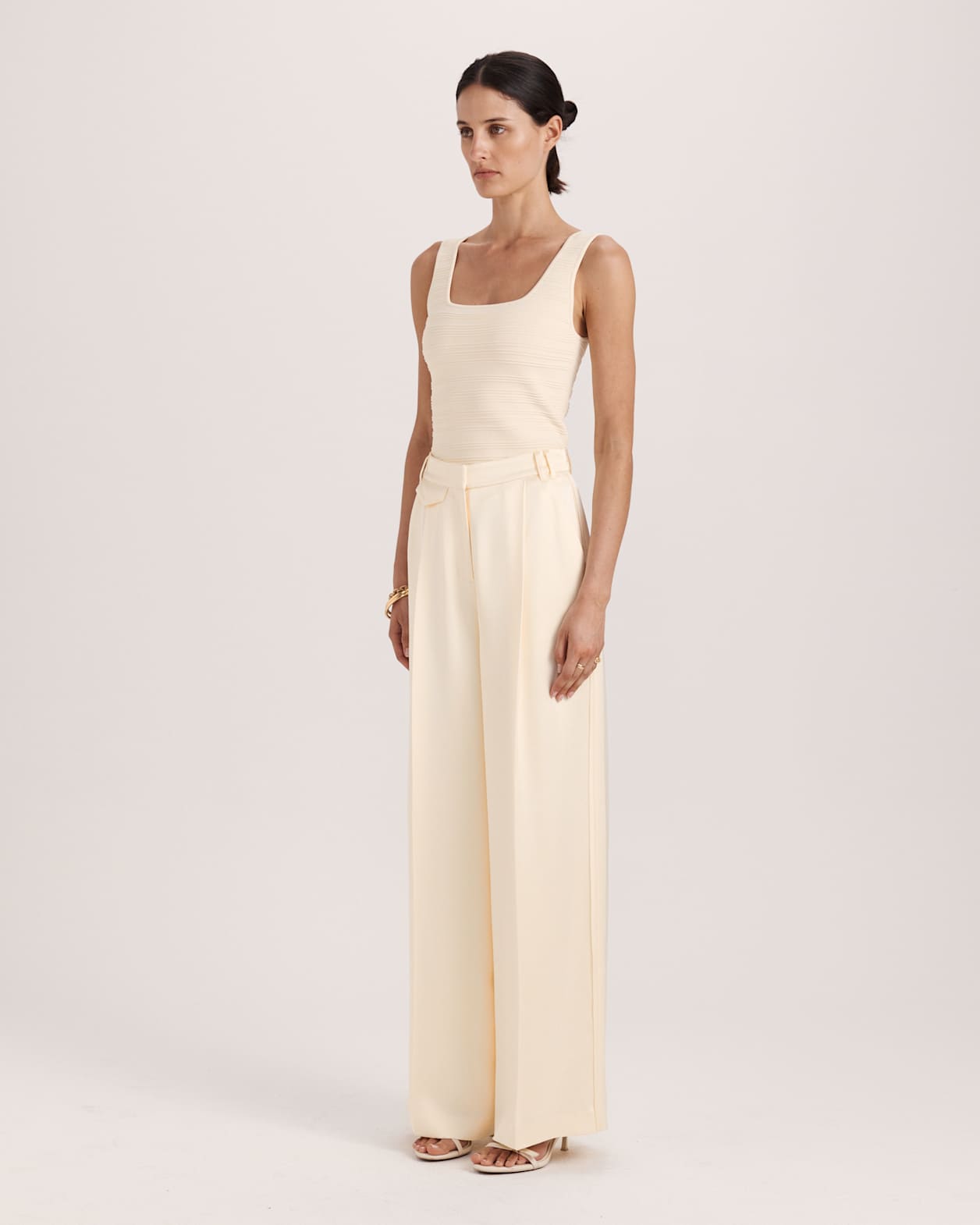 Nevine Pleat Front Pant in PALE LEMON