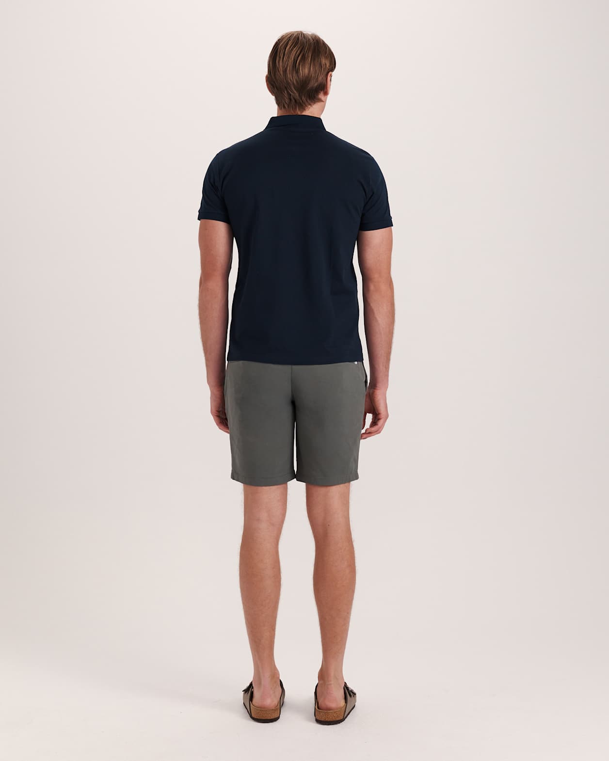 Mills Stretch Short in DARK GREEN