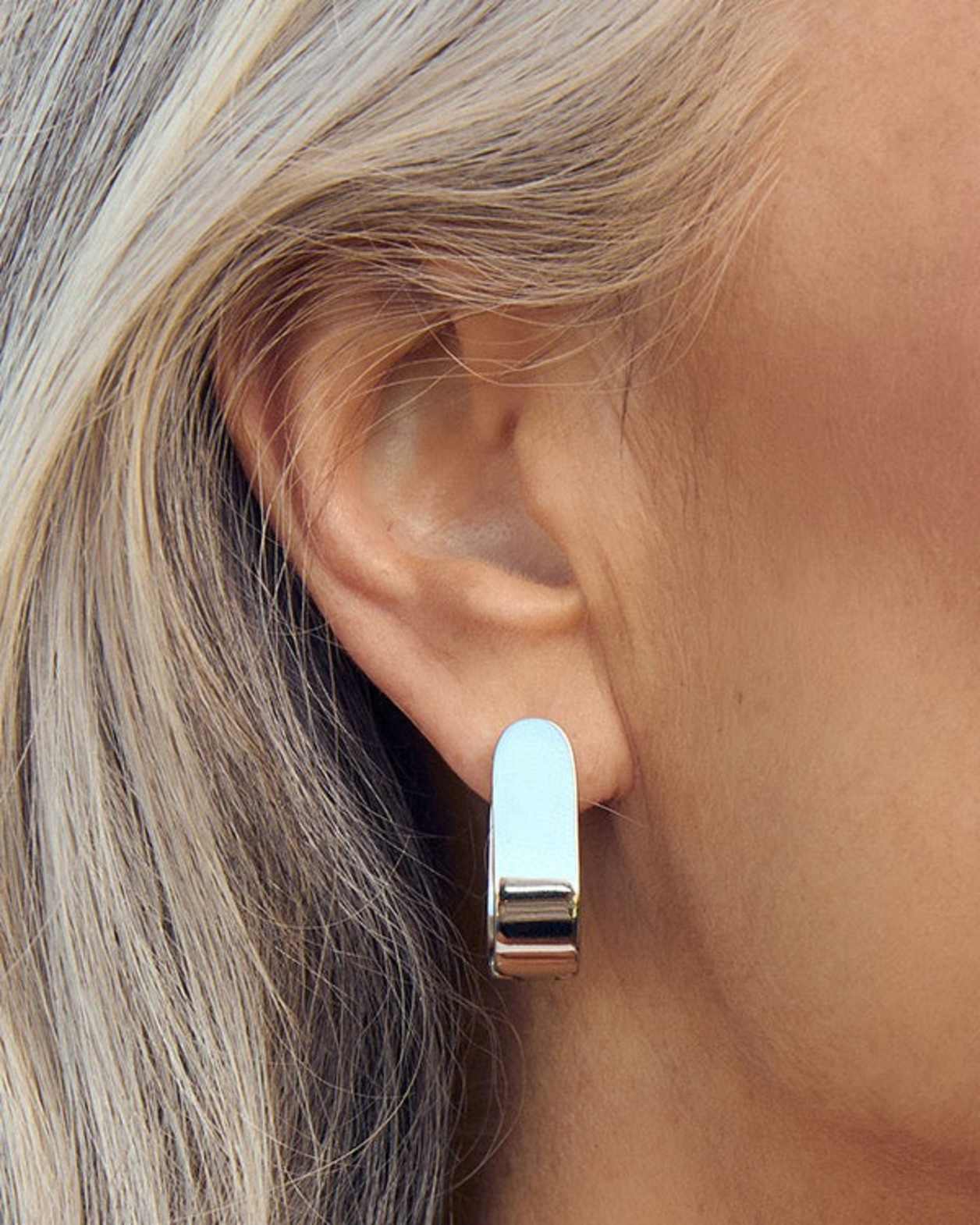 Arms Of Eve Lucy Earrings in SILVER