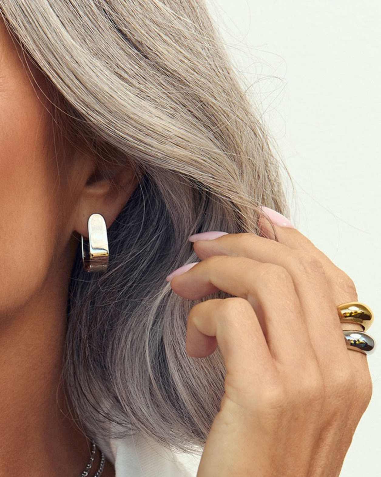 Arms Of Eve Lucy Earrings in SILVER