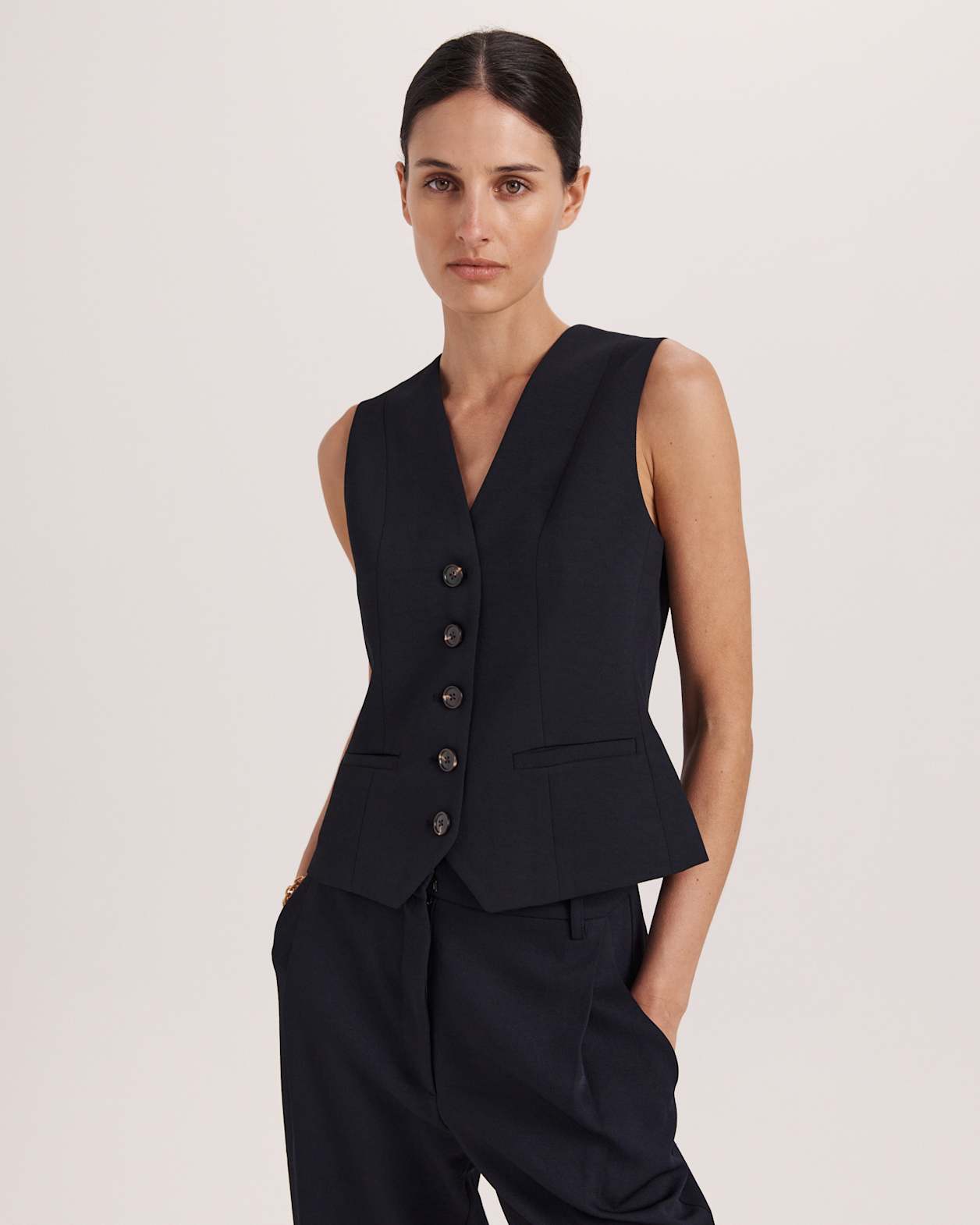 Dharma Vest in BLACK