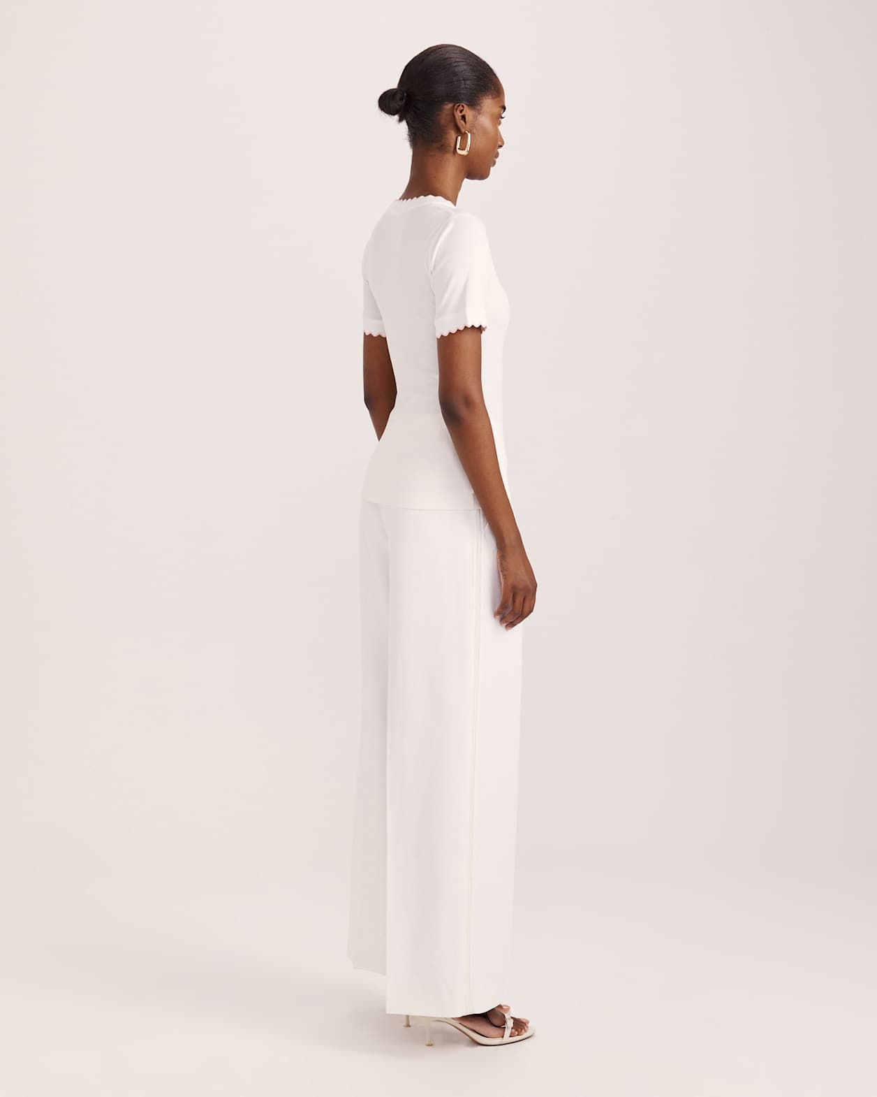 Emilie Scooped Neck Tee in WHITE/PINK