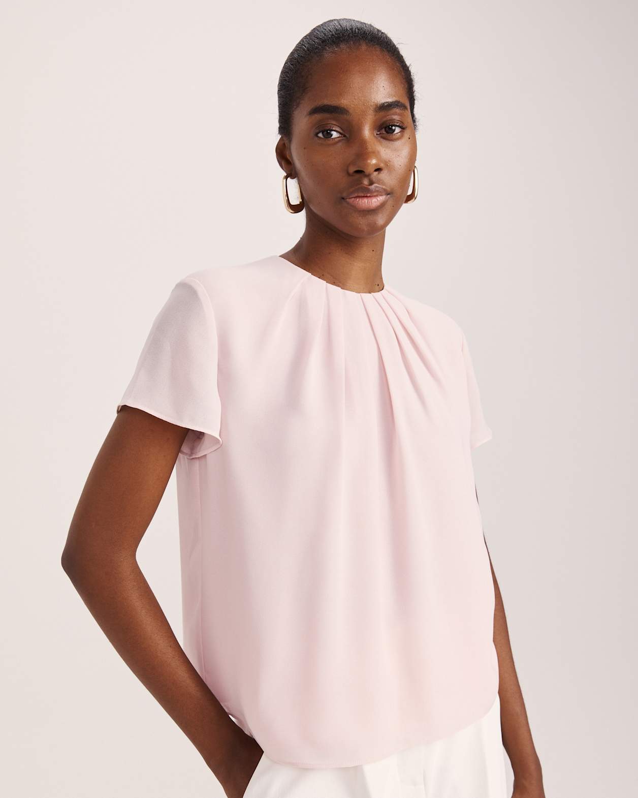 Willa Tuck Detail Ss Top in PALE PINK