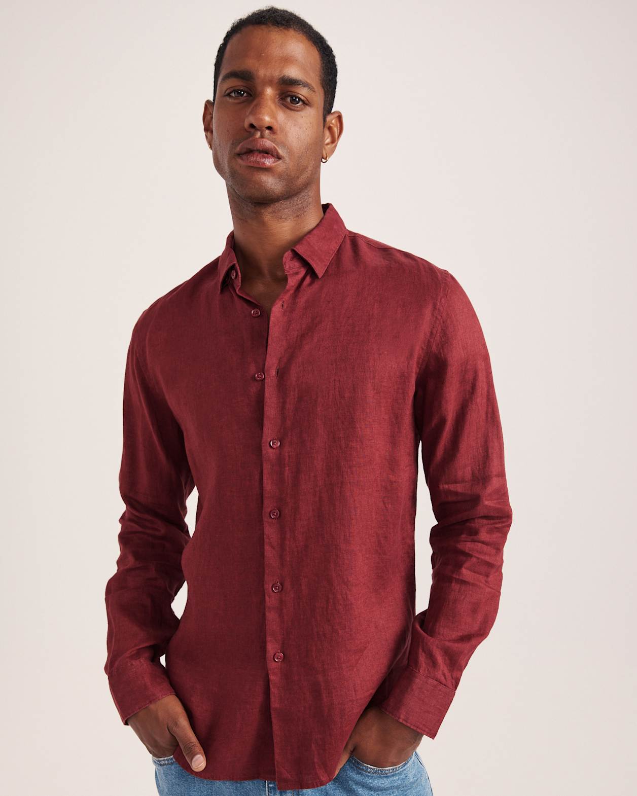Anderson Long Sleeve Classic Linen Shirt in SANGRIA