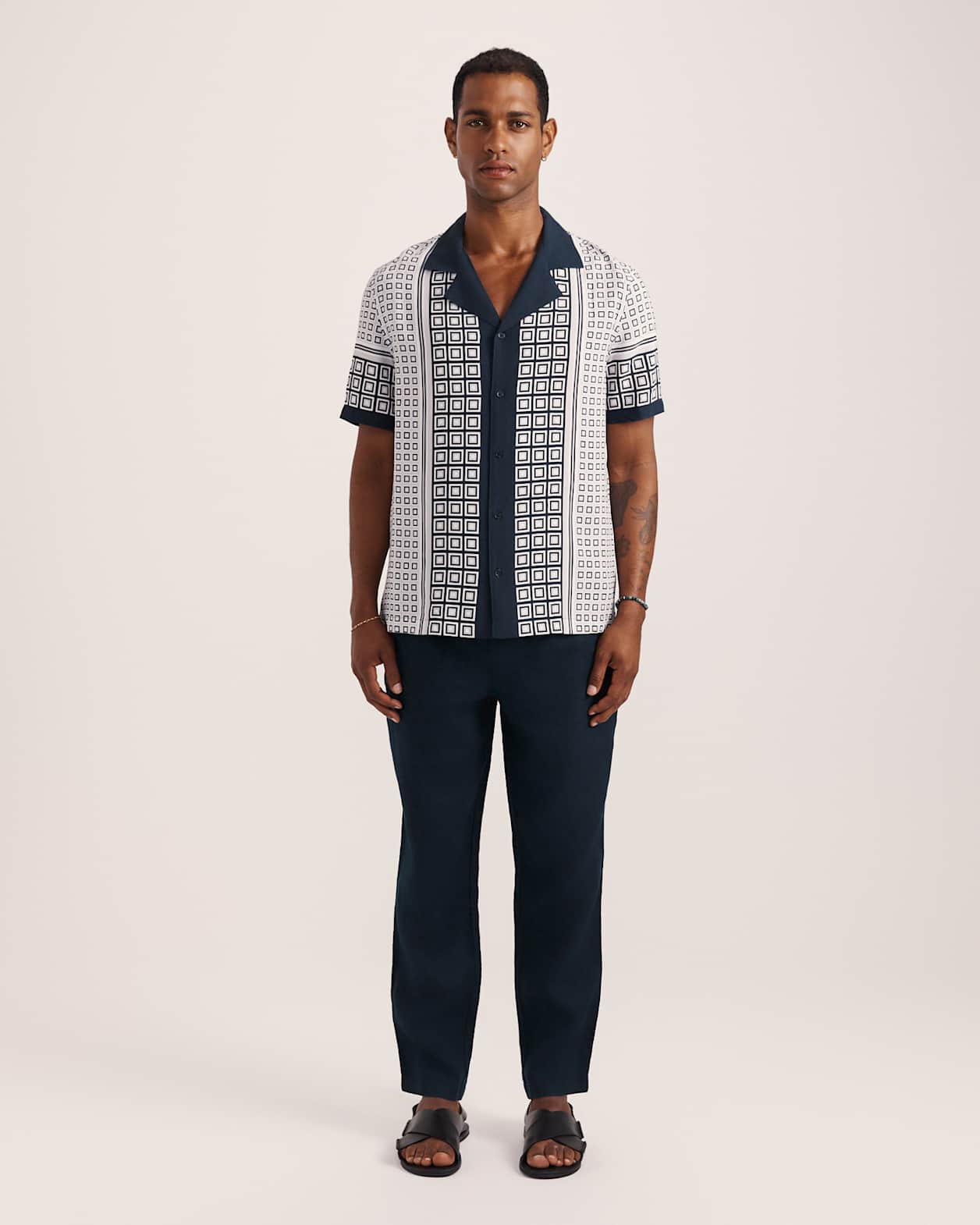 Hercules Short Sleeve Resort Print Shirt in NAVY