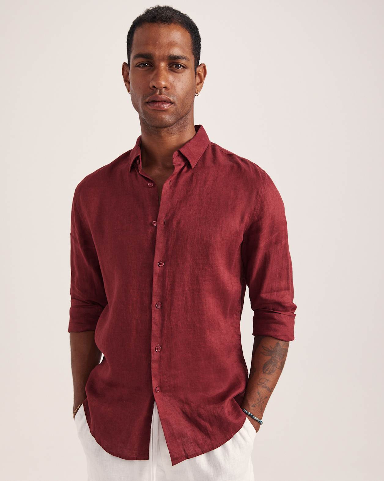 Anderson Long Sleeve Classic Linen Shirt in SANGRIA