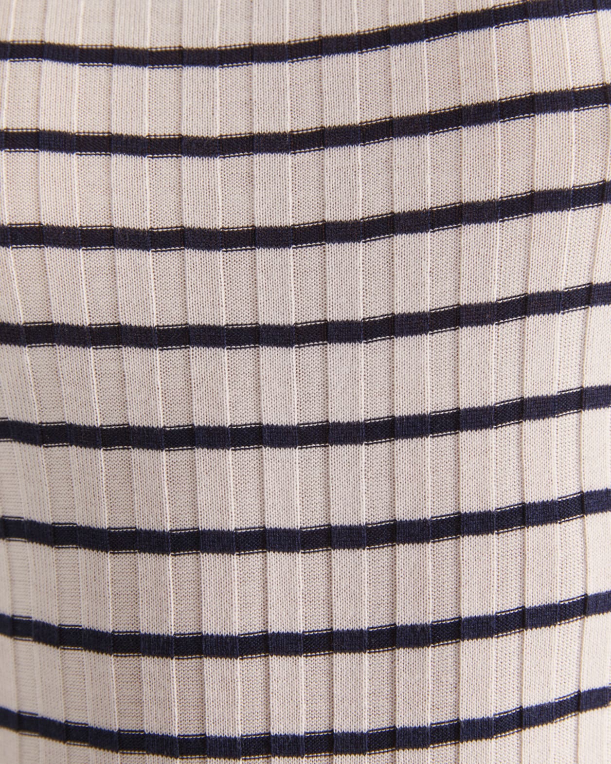 Melody Short Sleeve Knit in WHITE/NAVY