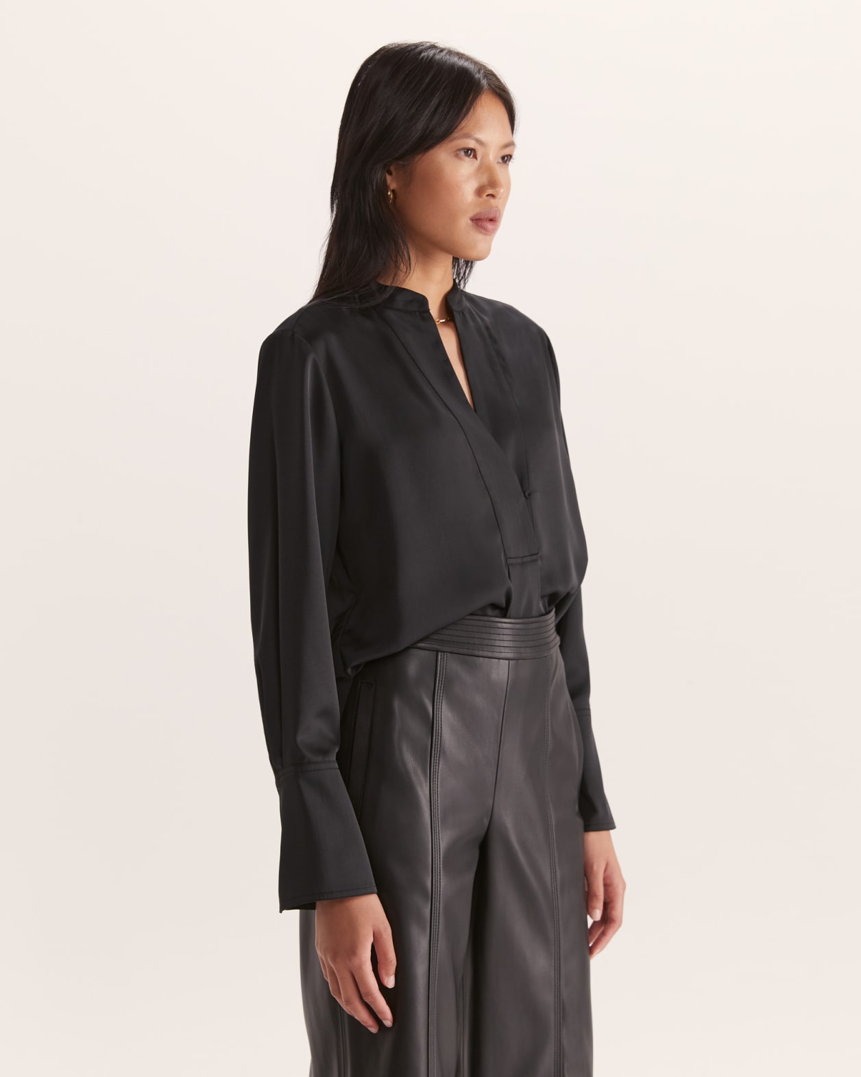 Kaia Long Sleeve Top in BLACK