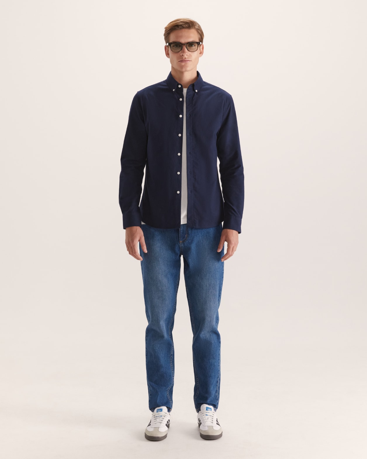 Sam Oxford Shirt in Navy SABA