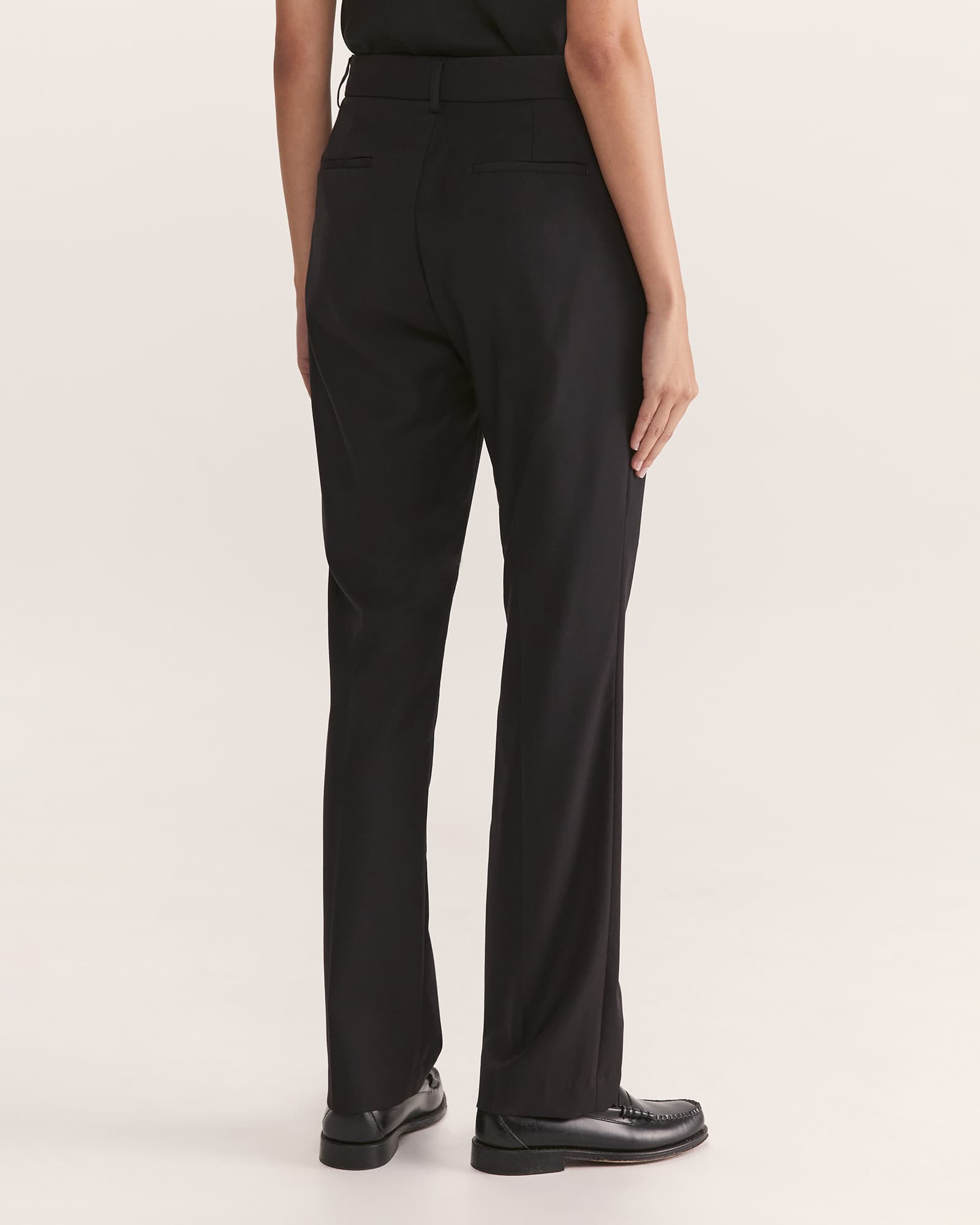 スーツ WOOL BACKSATIN STRAIGHT SLACKS LIDNM（リドム）の「WOOL BACKSATIN STRAIGHT SLACKS