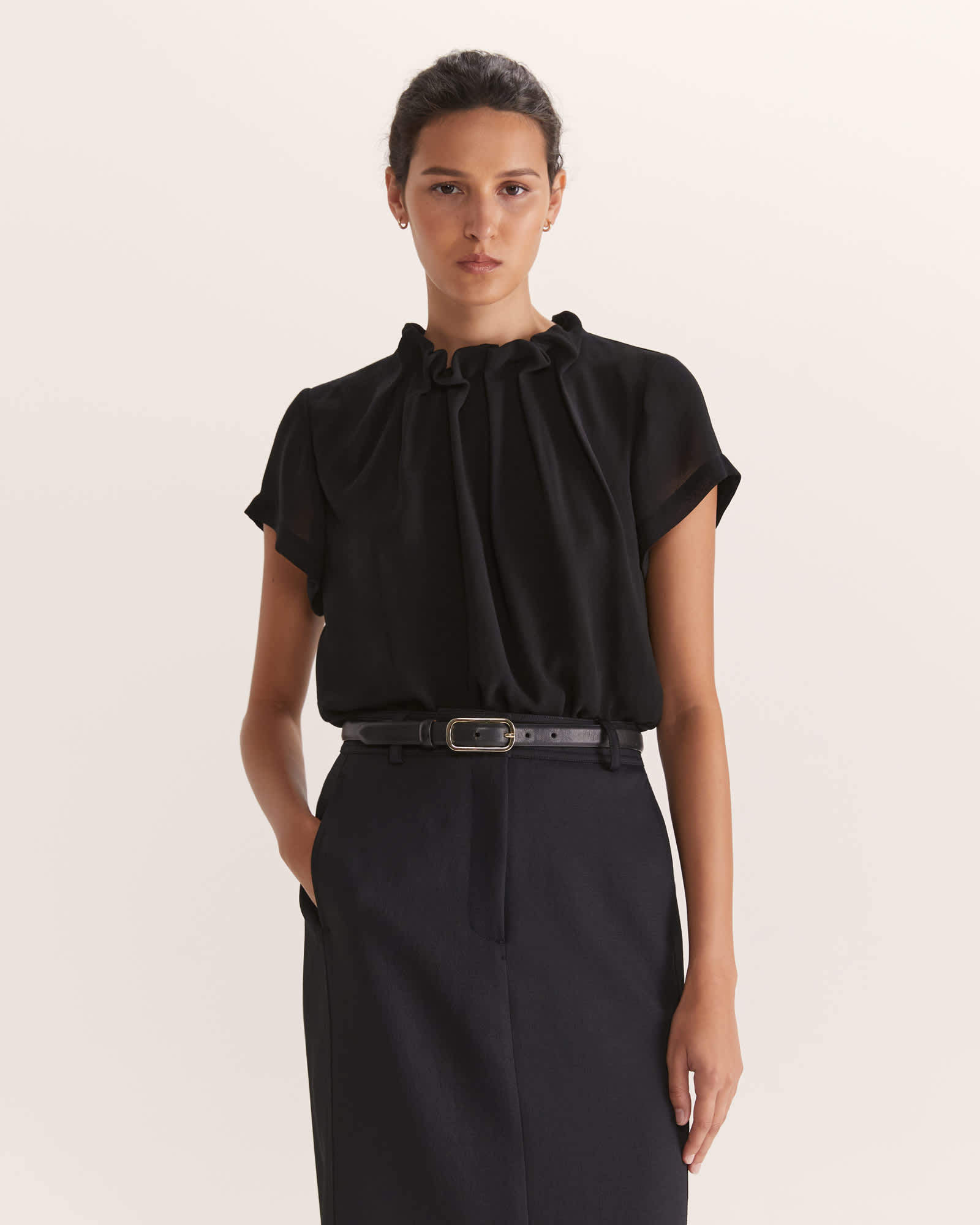[COSYHARU]Beloa Golgi Henley Neck Short Sleeve関税・配送料込 ww23947_black_02.jpg