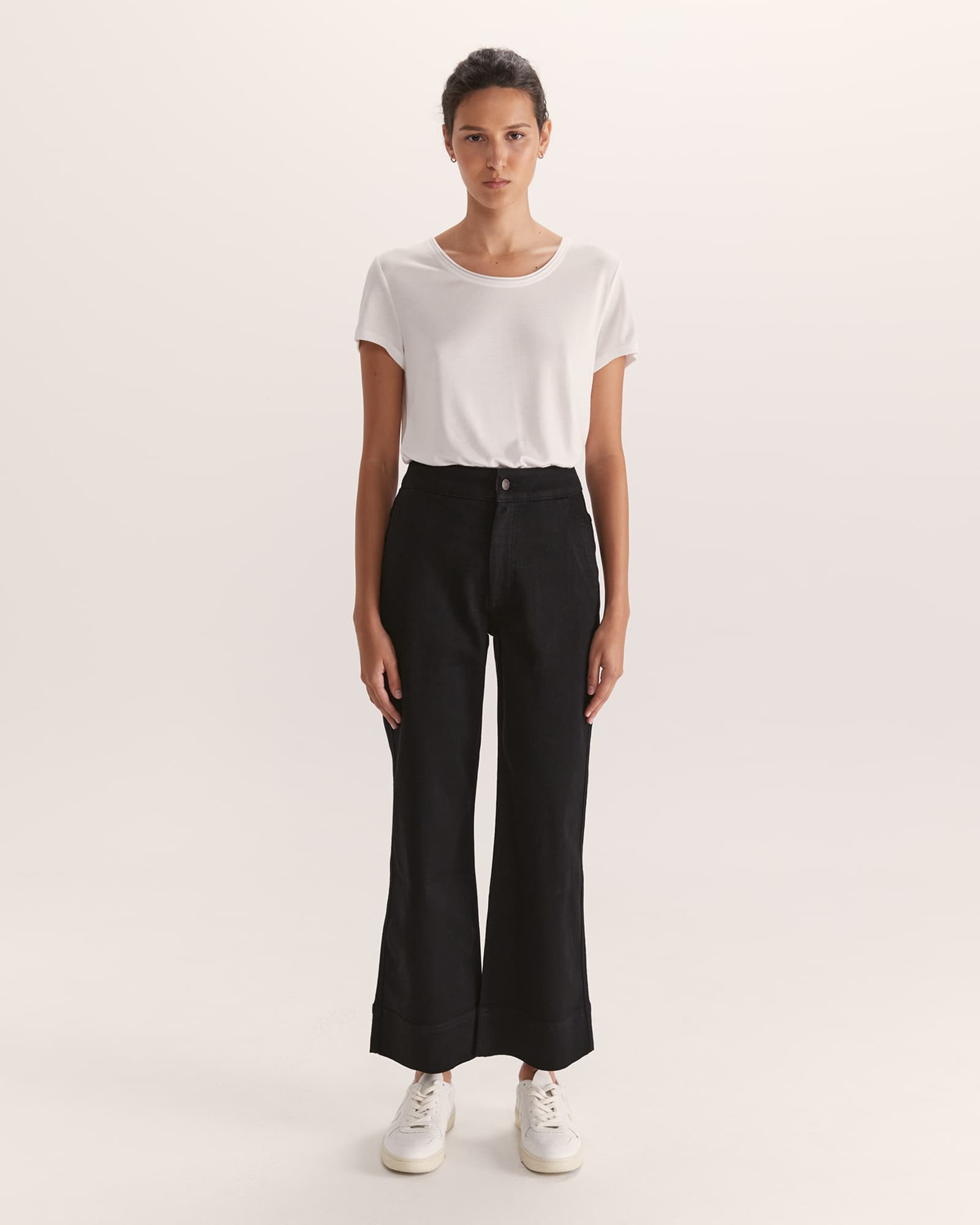 Antonia Tee