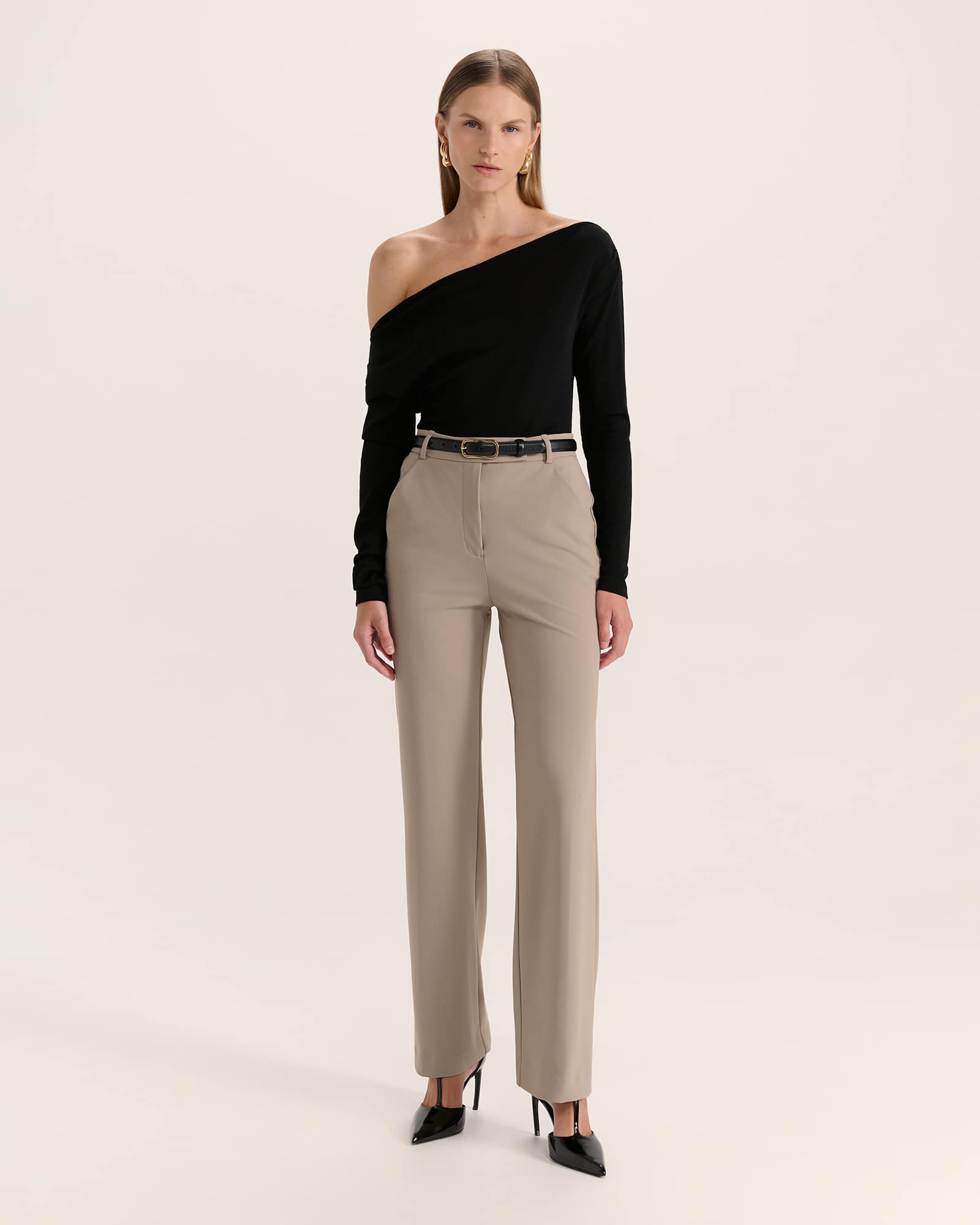 Deia Straight Leg Pant
