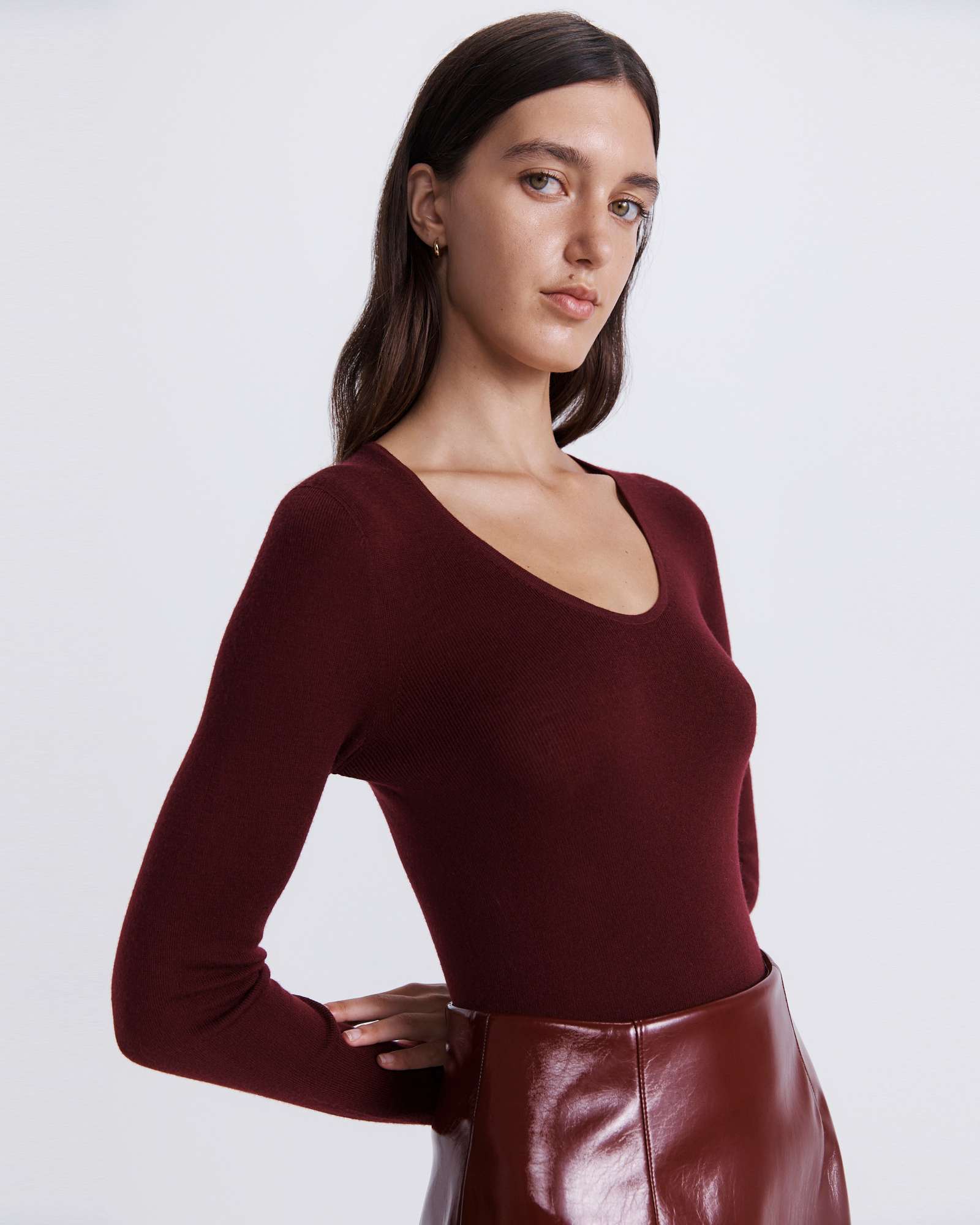 Clare Wool Scoop Neck