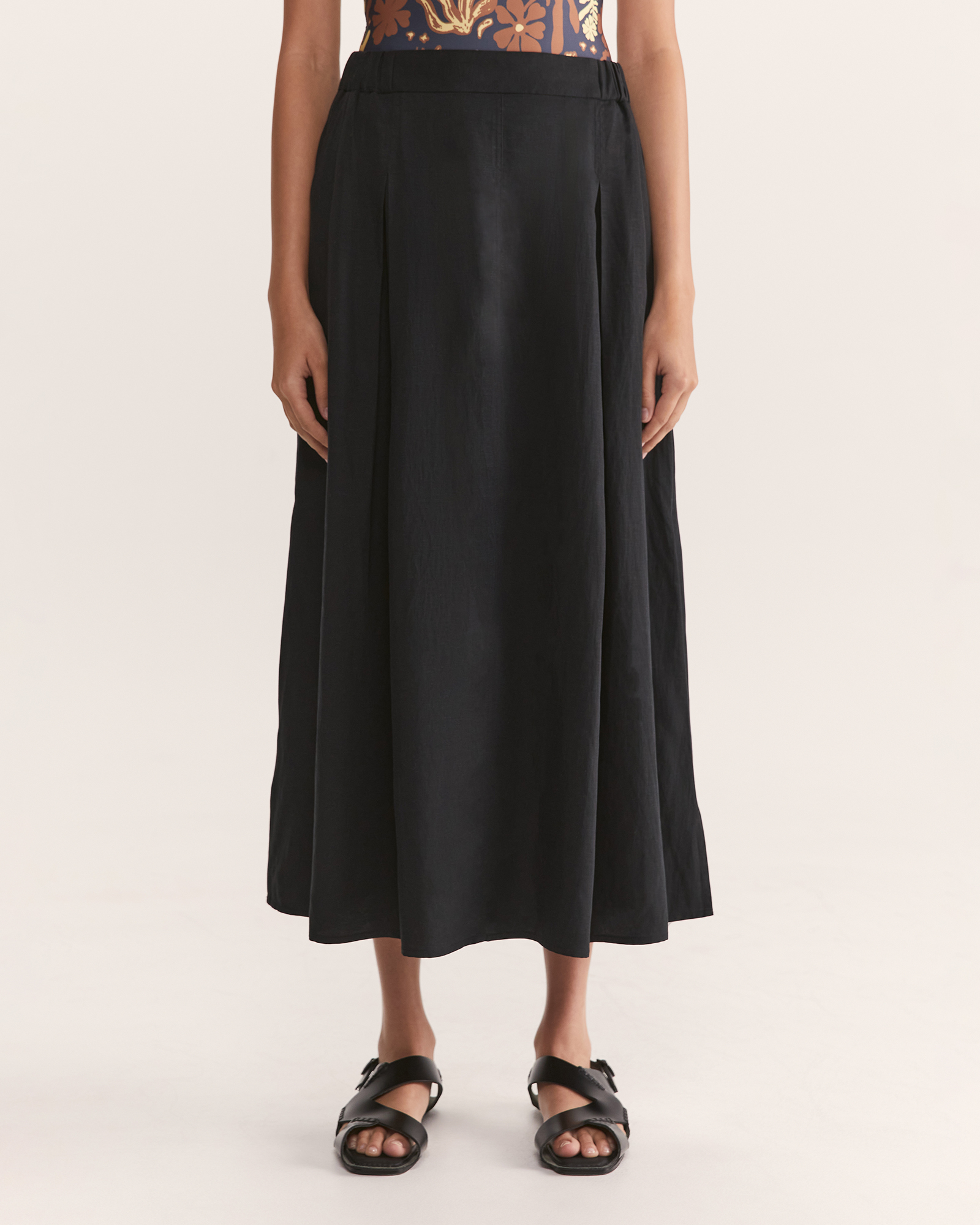 Black midi skirt 02 hotsell